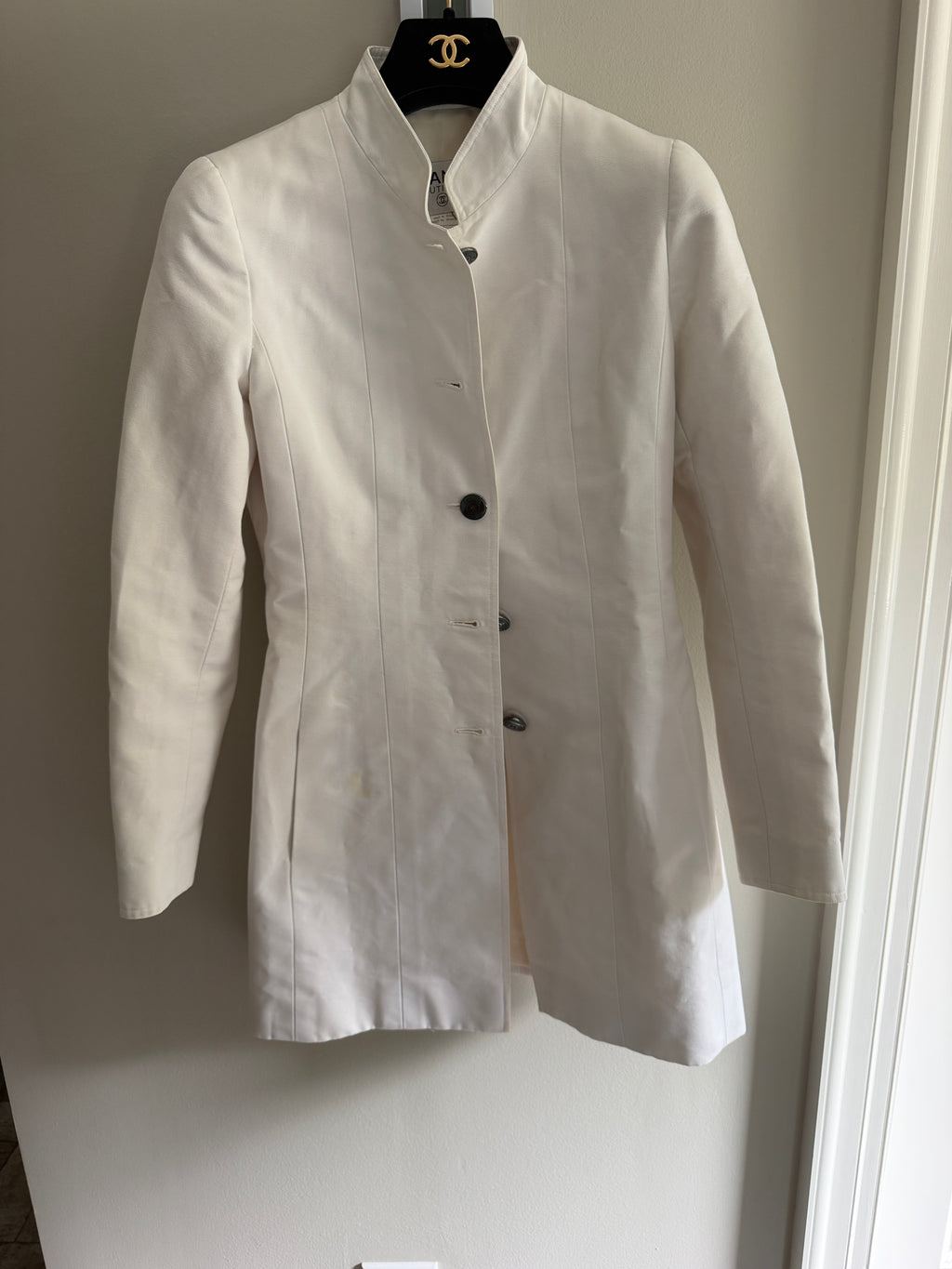 Chanel White Cotton Silver Button Blazer