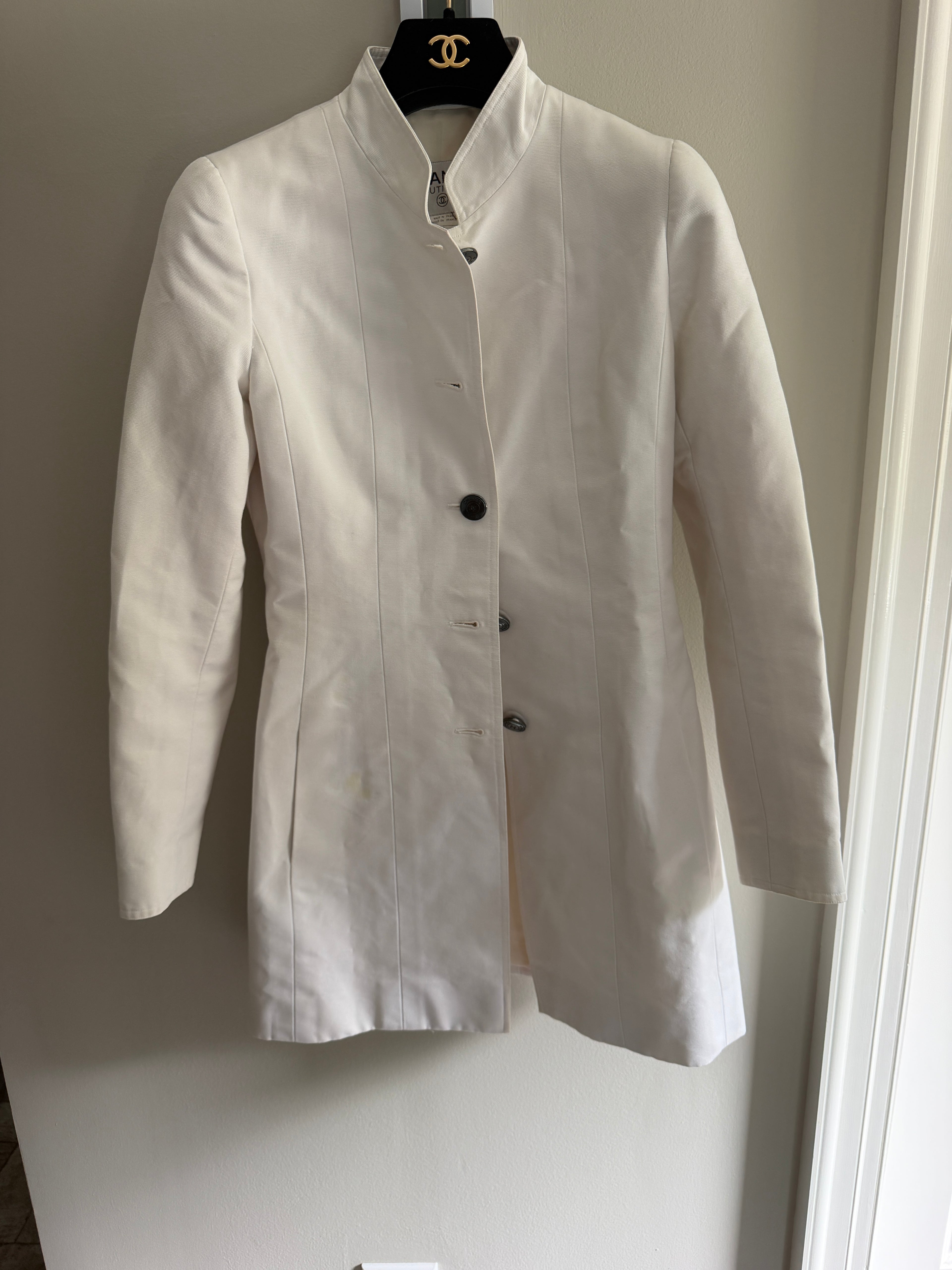 Chanel White Cotton Silver Button Blazer