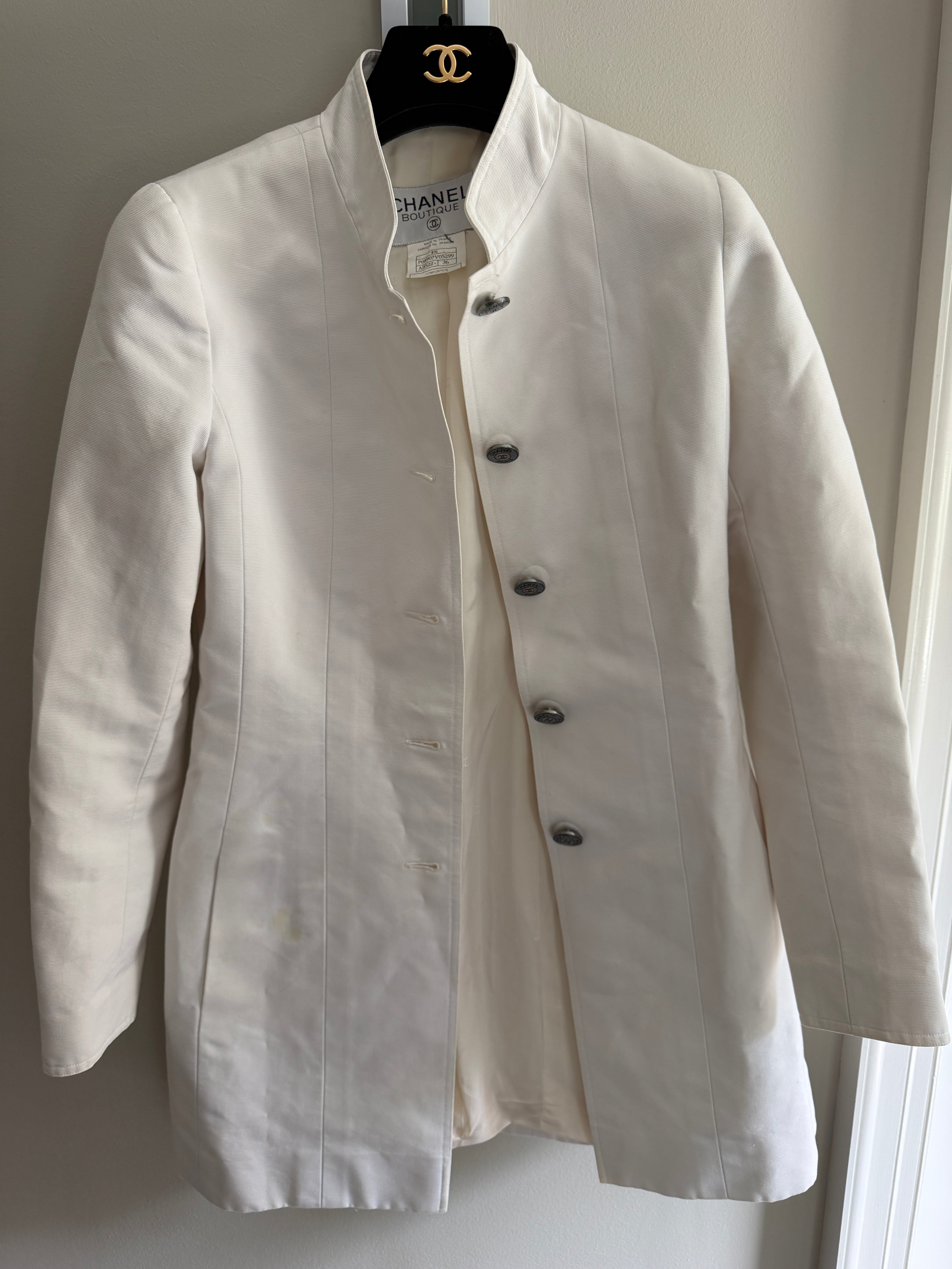 Chanel White Cotton Silver Button Blazer