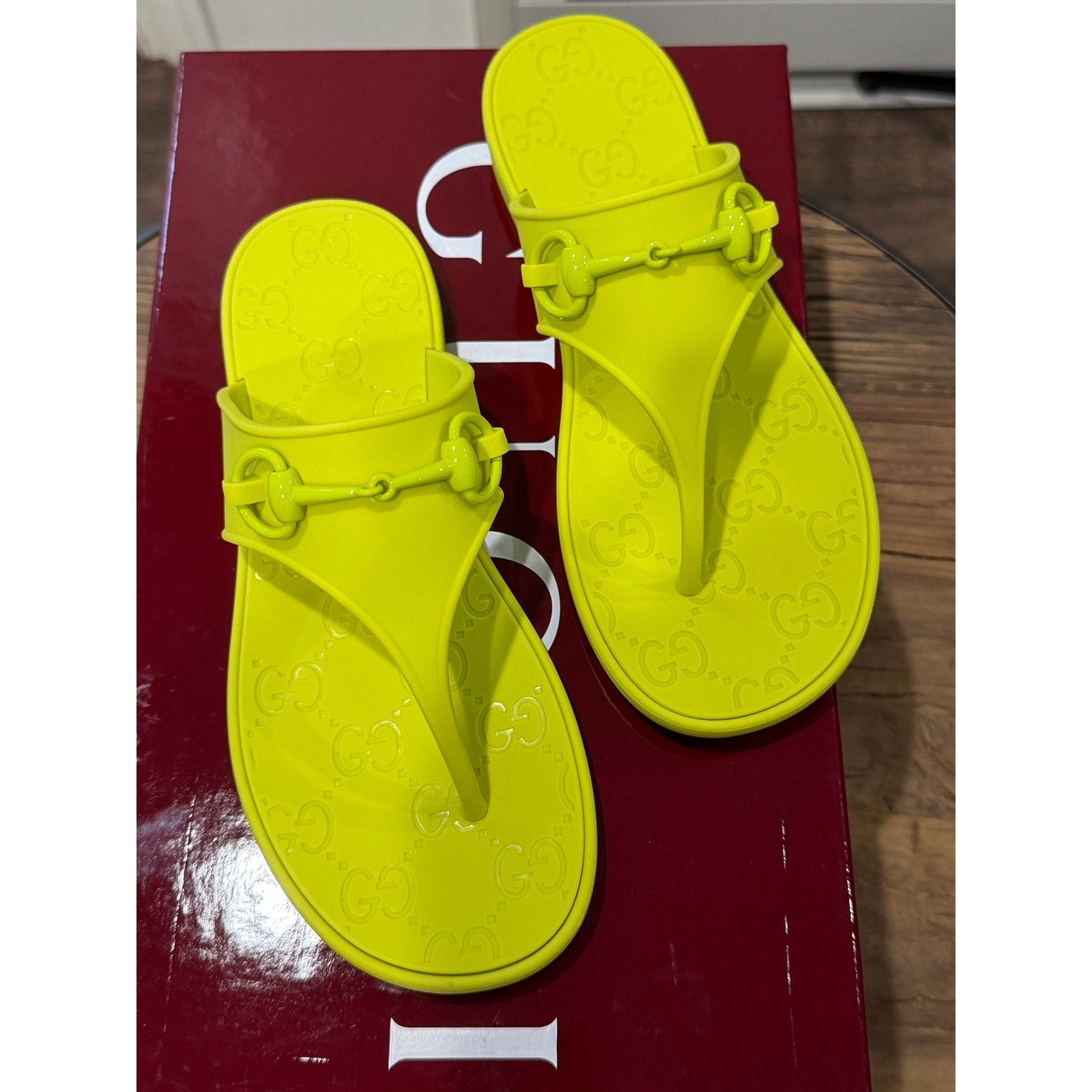 Gucci Horsebit Thong Green Sandals NWT SIZE 36
