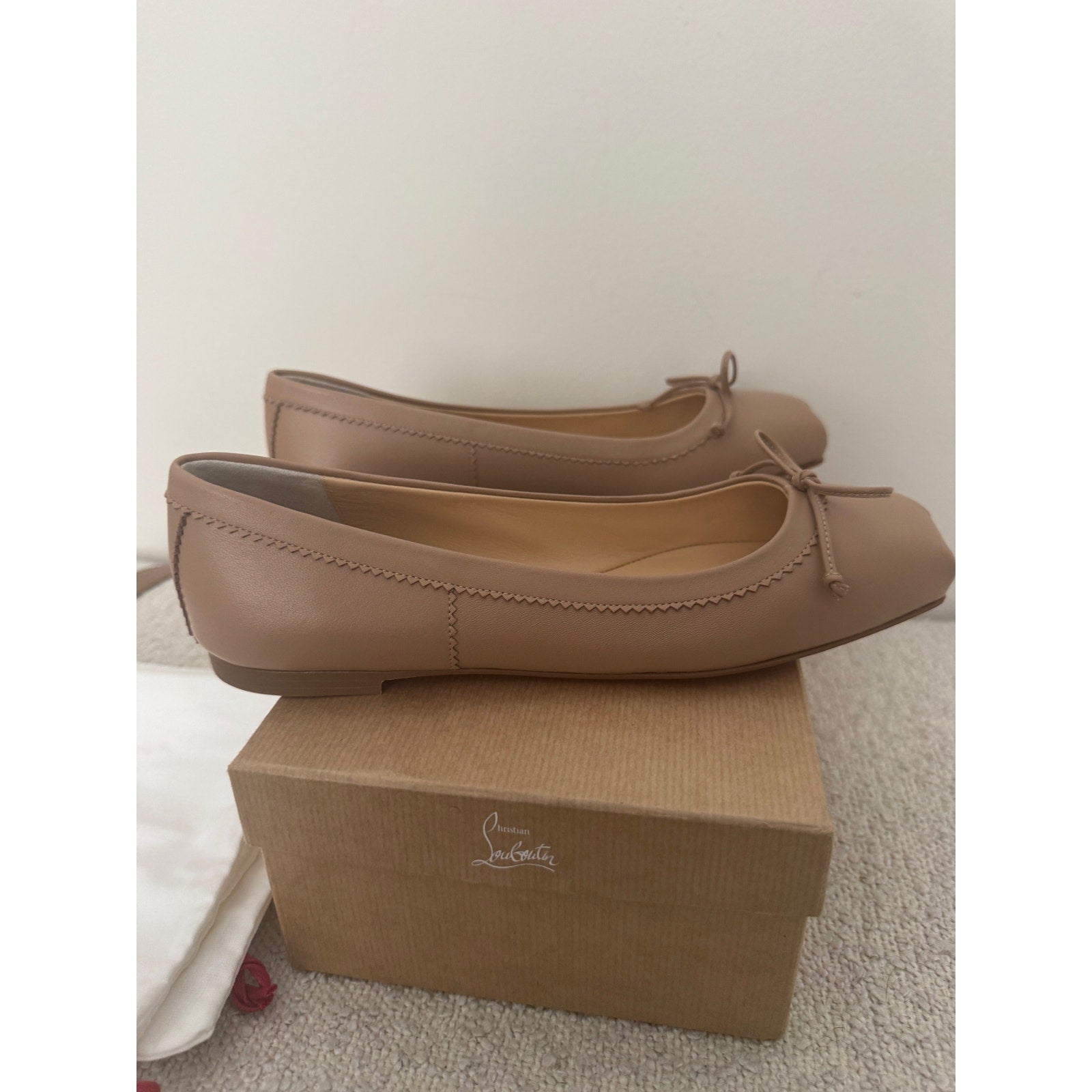 CHRISTIAN LOUBOUTIN
Mamadrague leather ballet flats 38.5 BNIB