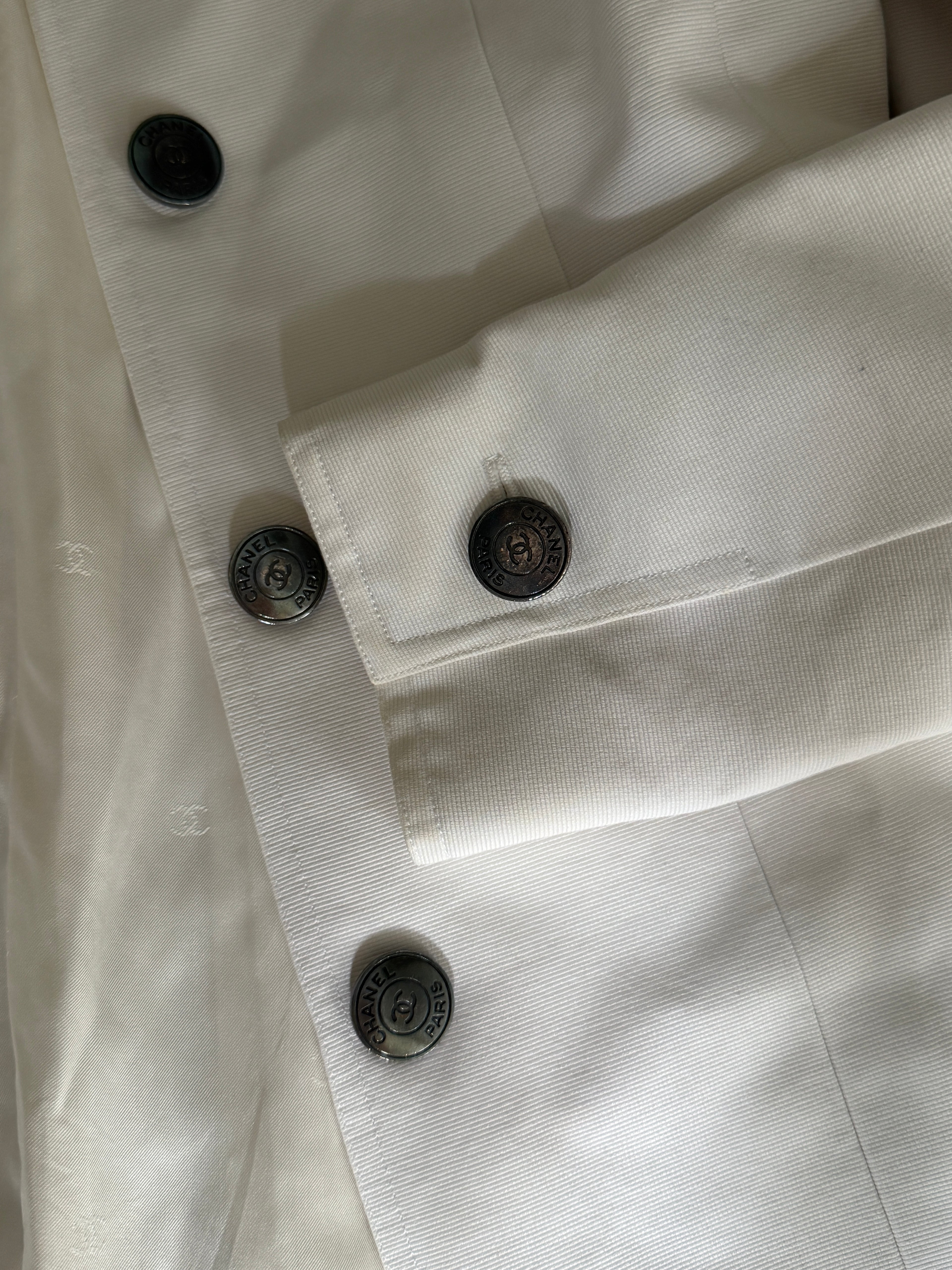 Chanel White Cotton Silver Button Blazer