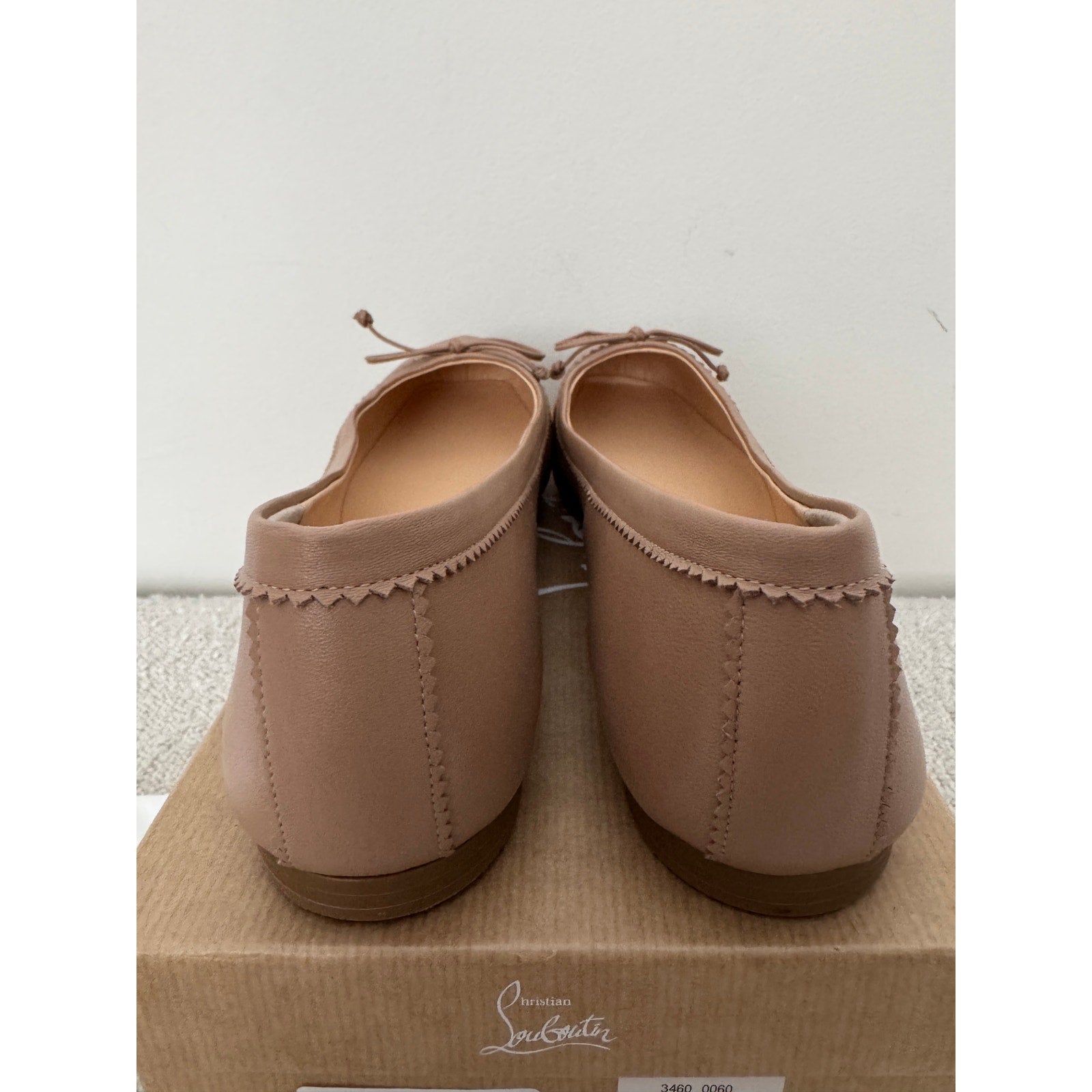 CHRISTIAN LOUBOUTIN
Mamadrague leather ballet flats 42 BNIB