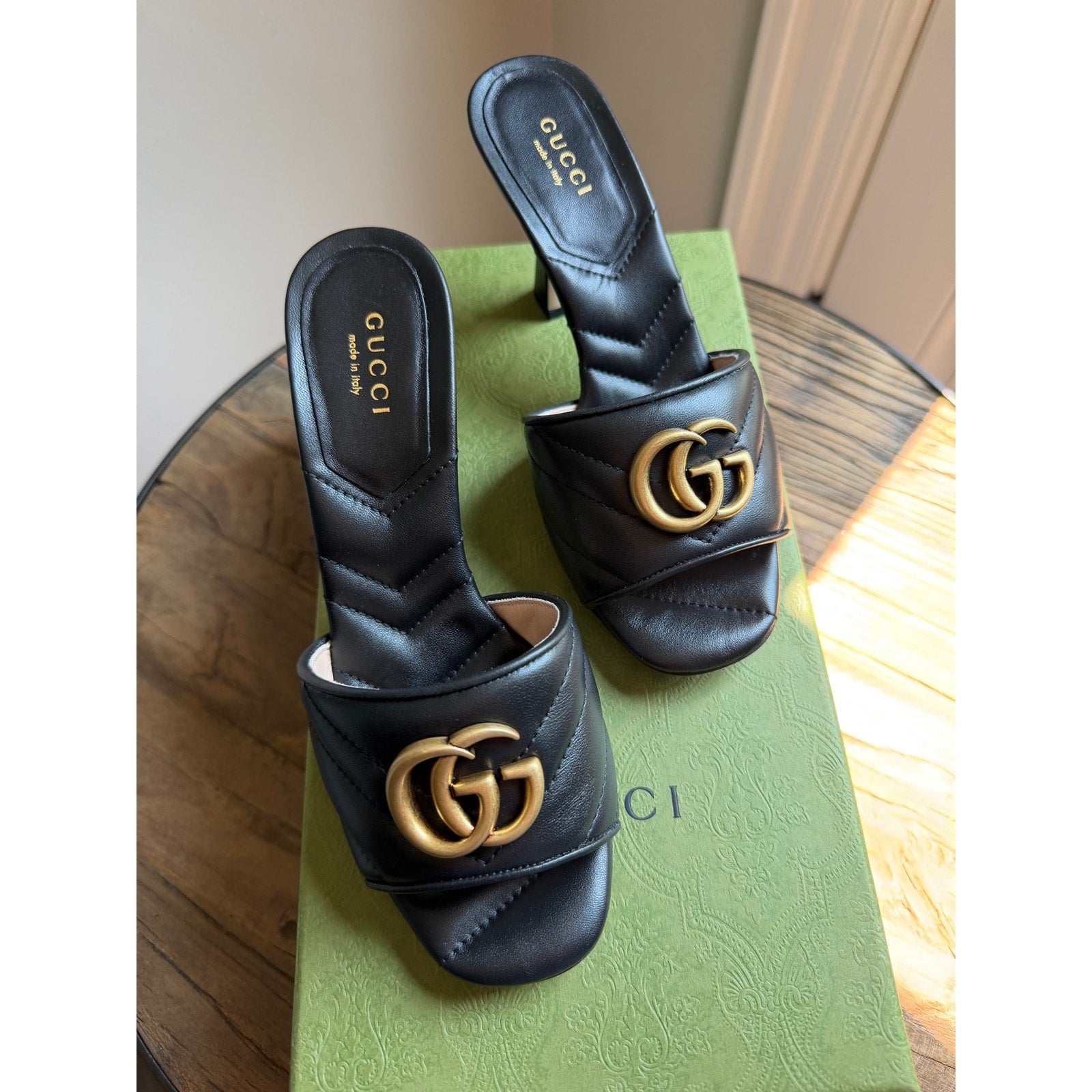 Gucci Double G Leather Sandals Black Gold GG Logo Heel Slides Size 35.5 BNIB