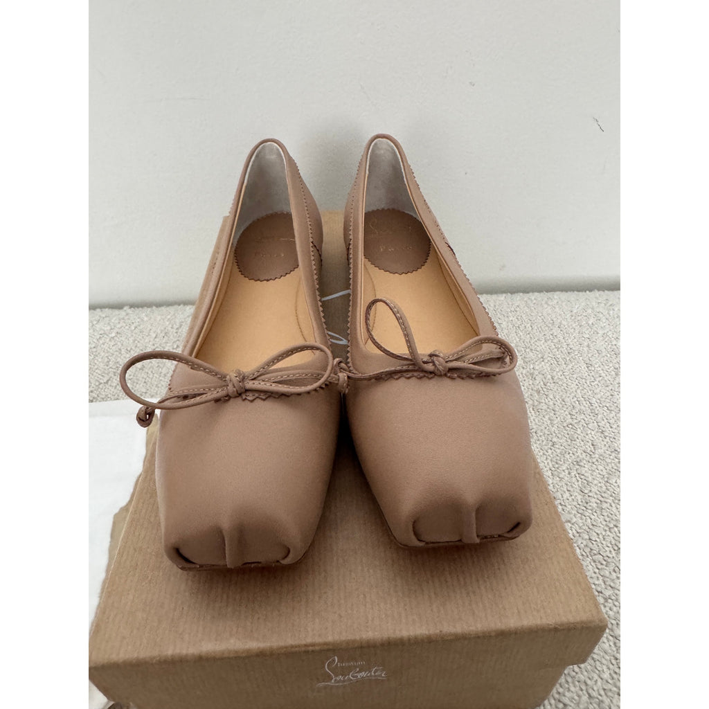 CHRISTIAN LOUBOUTIN
Mamadrague leather ballet flats 38.5 BNIB