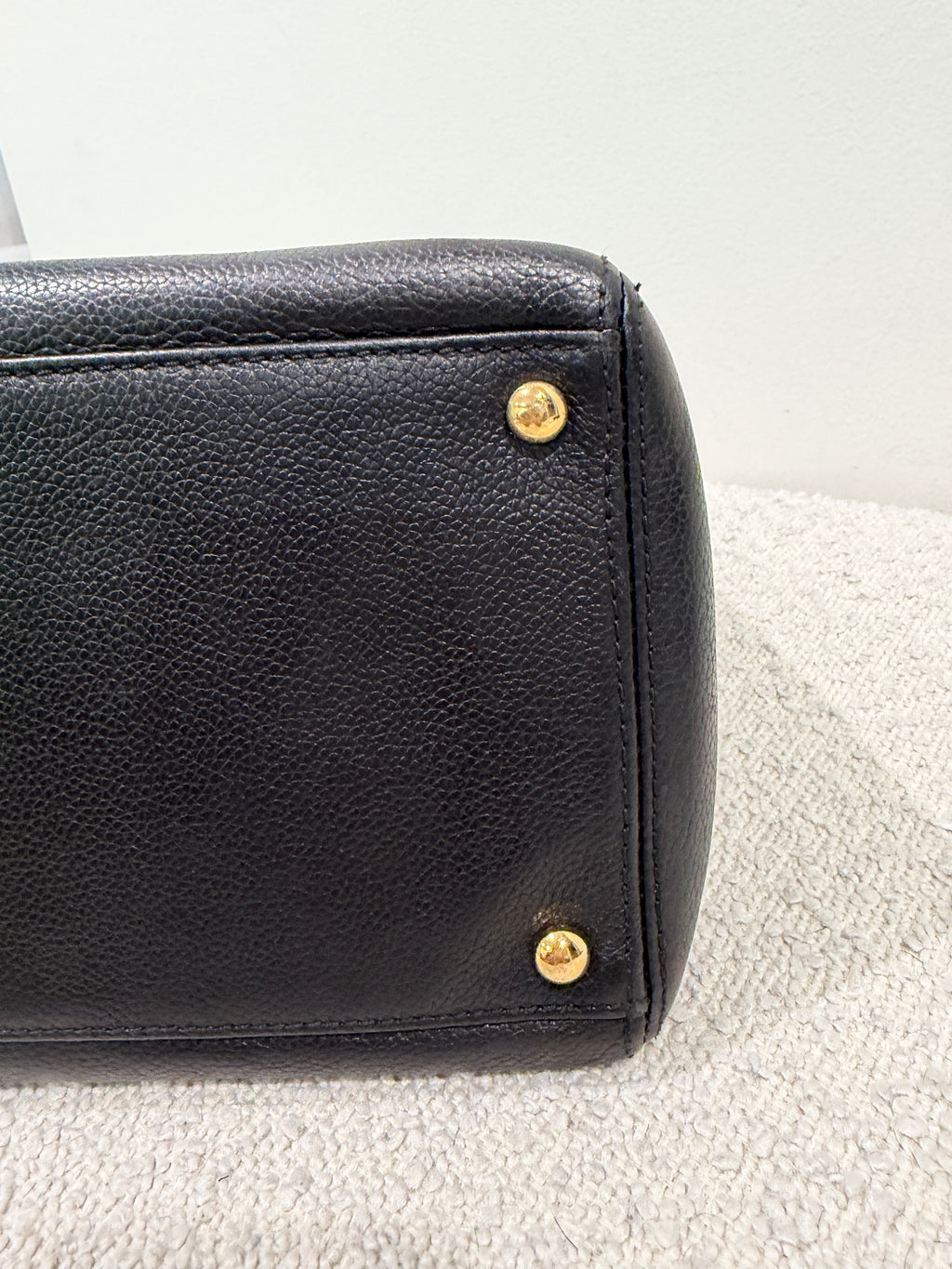 Chanel Medium Executive Cerf Tote Black Caviar Leather Gold Hardware Shoulder Bag With Strap 2004-2005