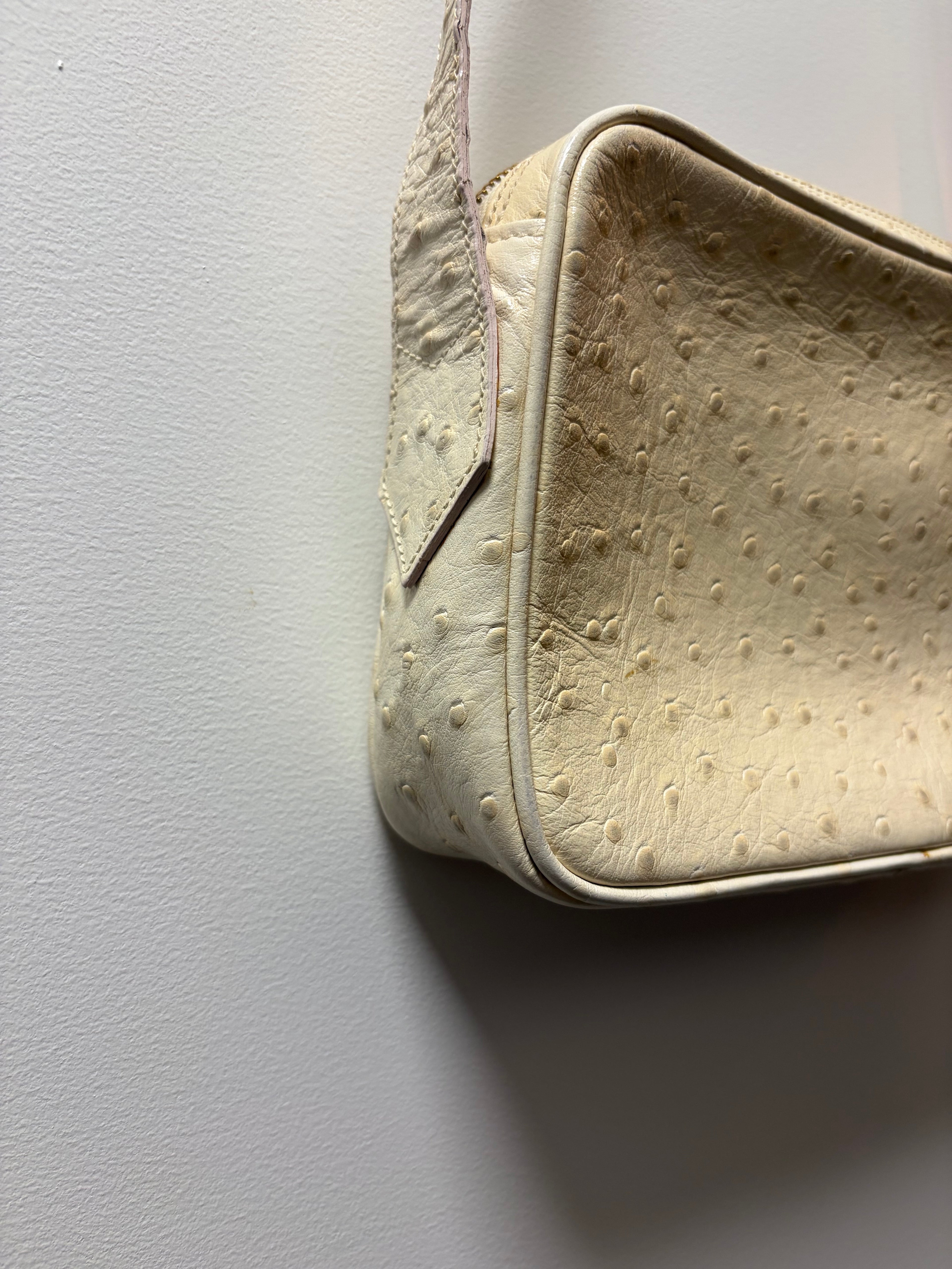 Fendi Fendi
Ostrich Crossbody Bag Vintage
