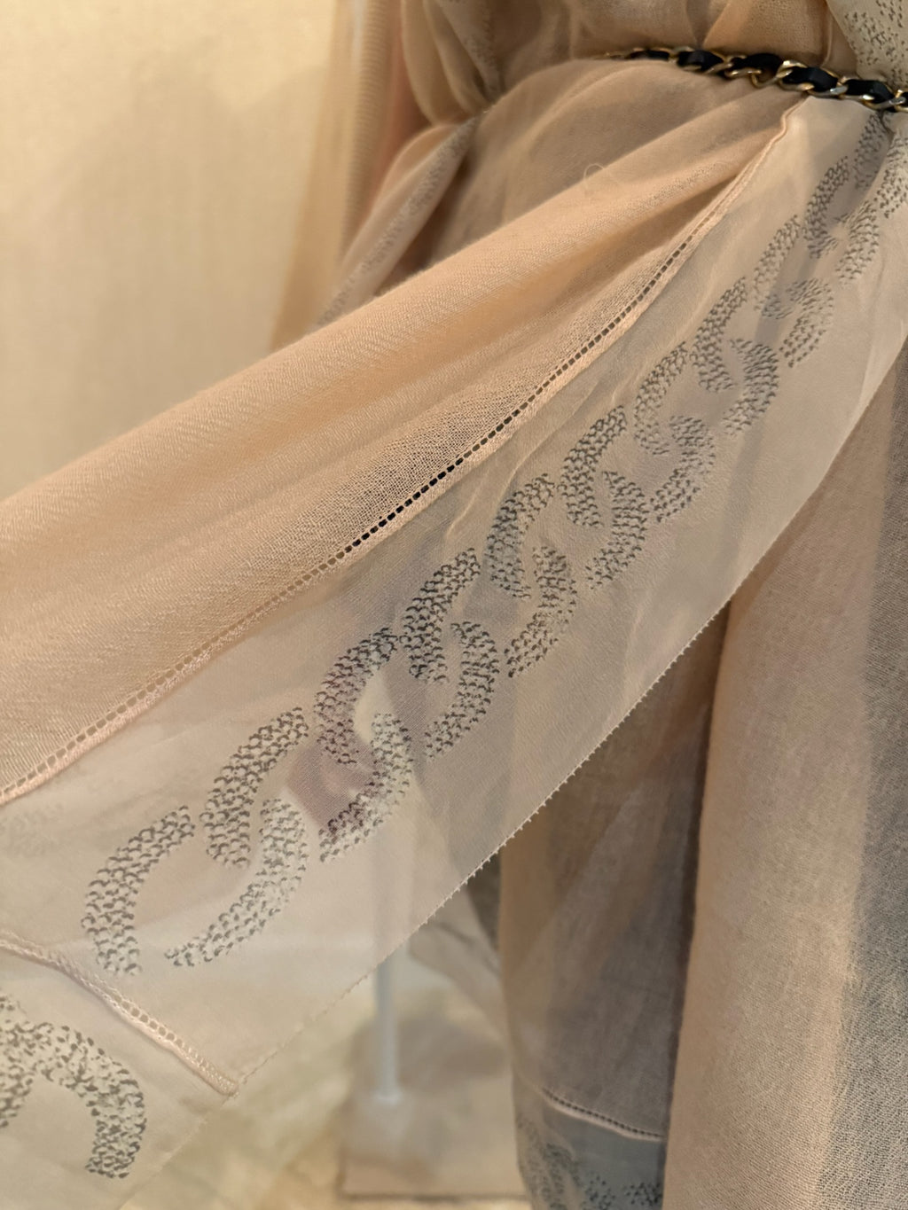 Chanel Cashmere CC Logo Scarf Pink Silver Metallic Lightweight Wrap