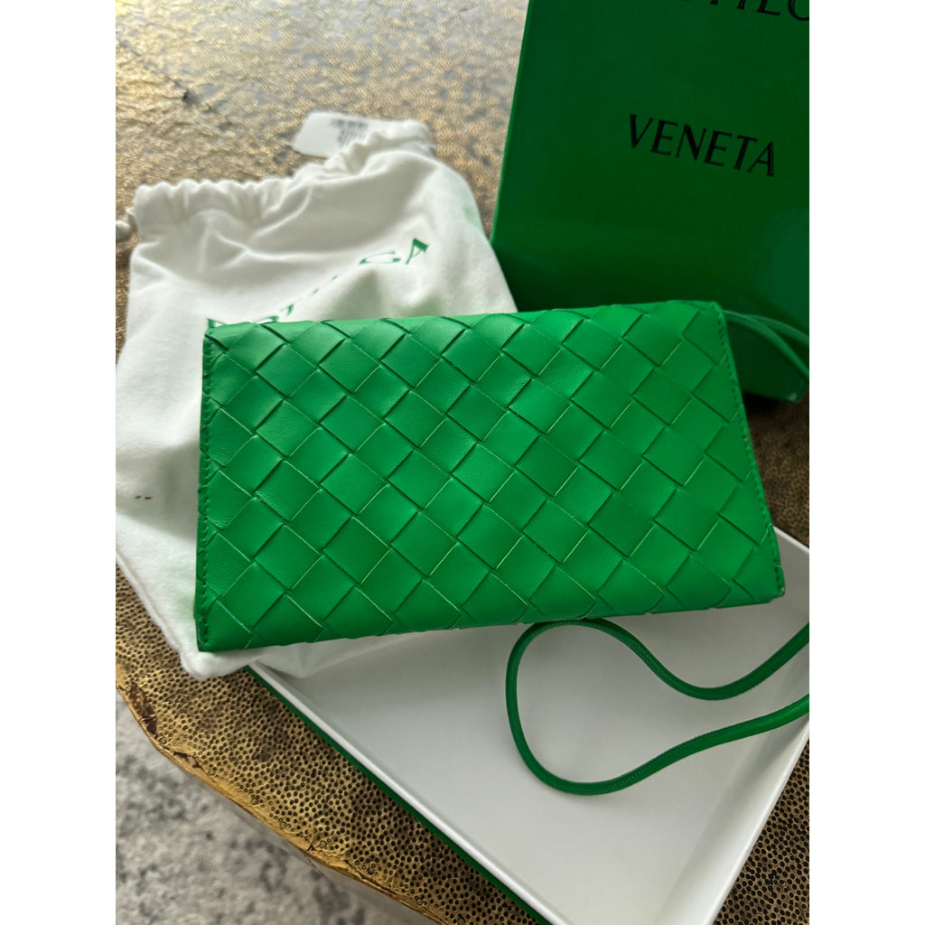 Bottega Veneta Wallet on Strap Parakeet Green & Gold Lambskin Crossbody Bag NWT