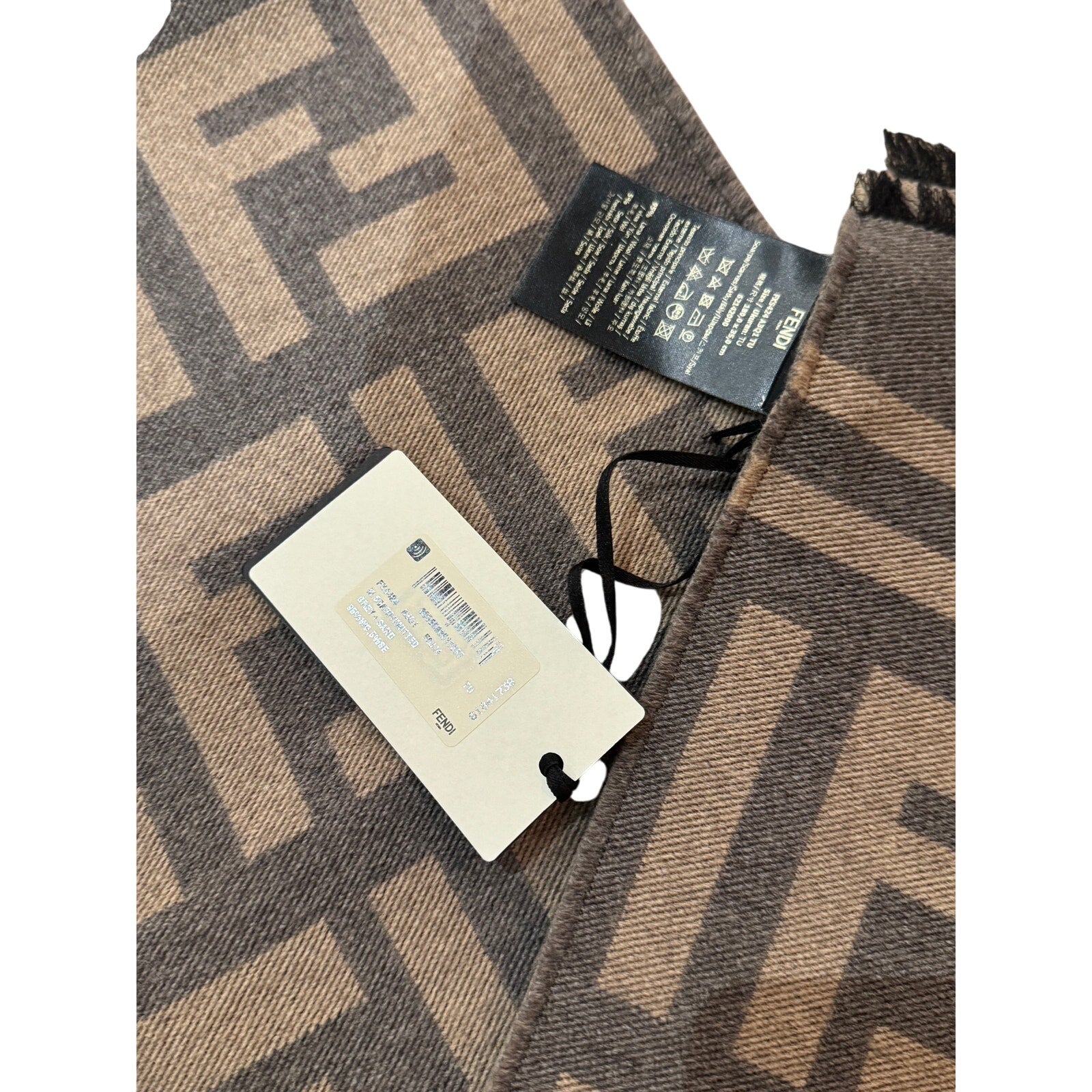 FENDI Gray & Sand Wool Silk FF Motif Scarf NWT Fringe Wrap 180x35cm (71x14in)