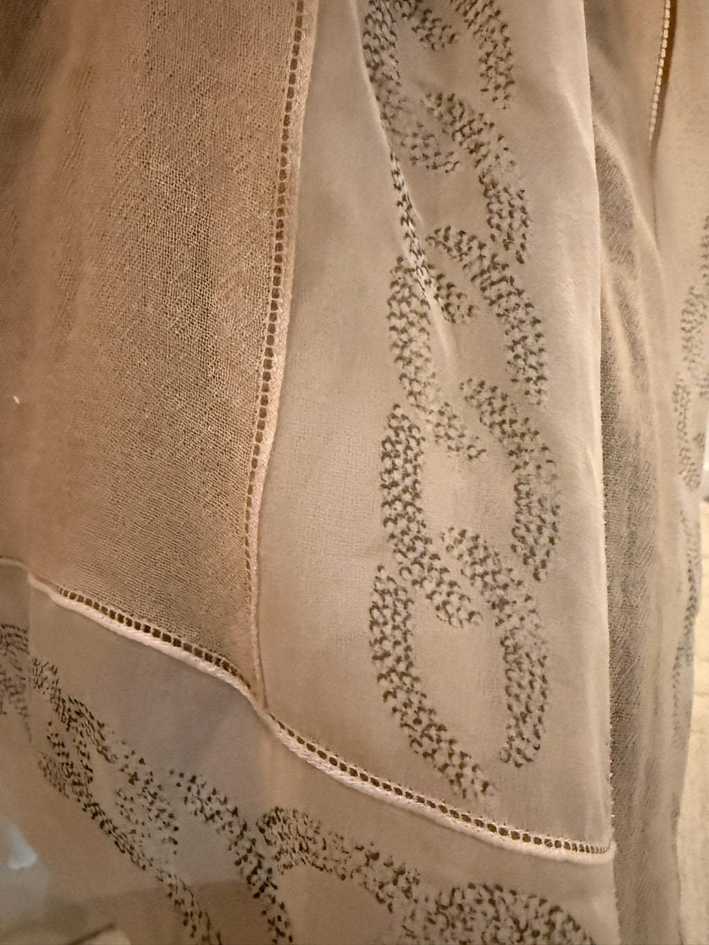 Chanel Cashmere CC Logo Scarf Pink Silver Metallic Lightweight Wrap