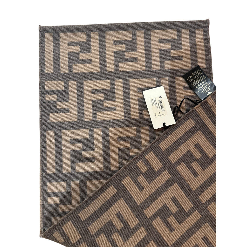 FENDI Gray & Sand Wool Silk FF Motif Scarf NWT Fringe Wrap 180x35cm (71x14in)