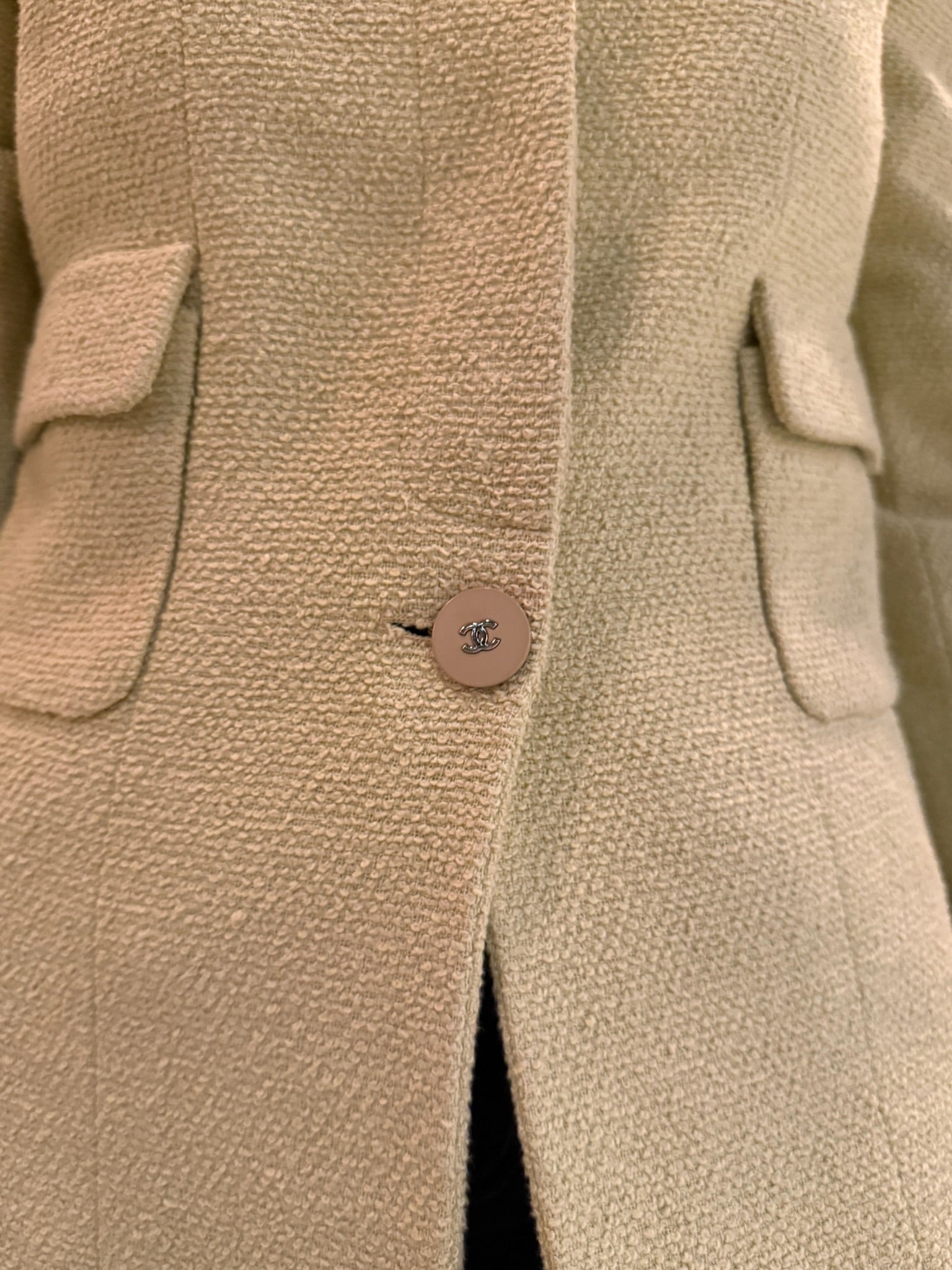 Chanel 1998 Light Green CC Button Blazer