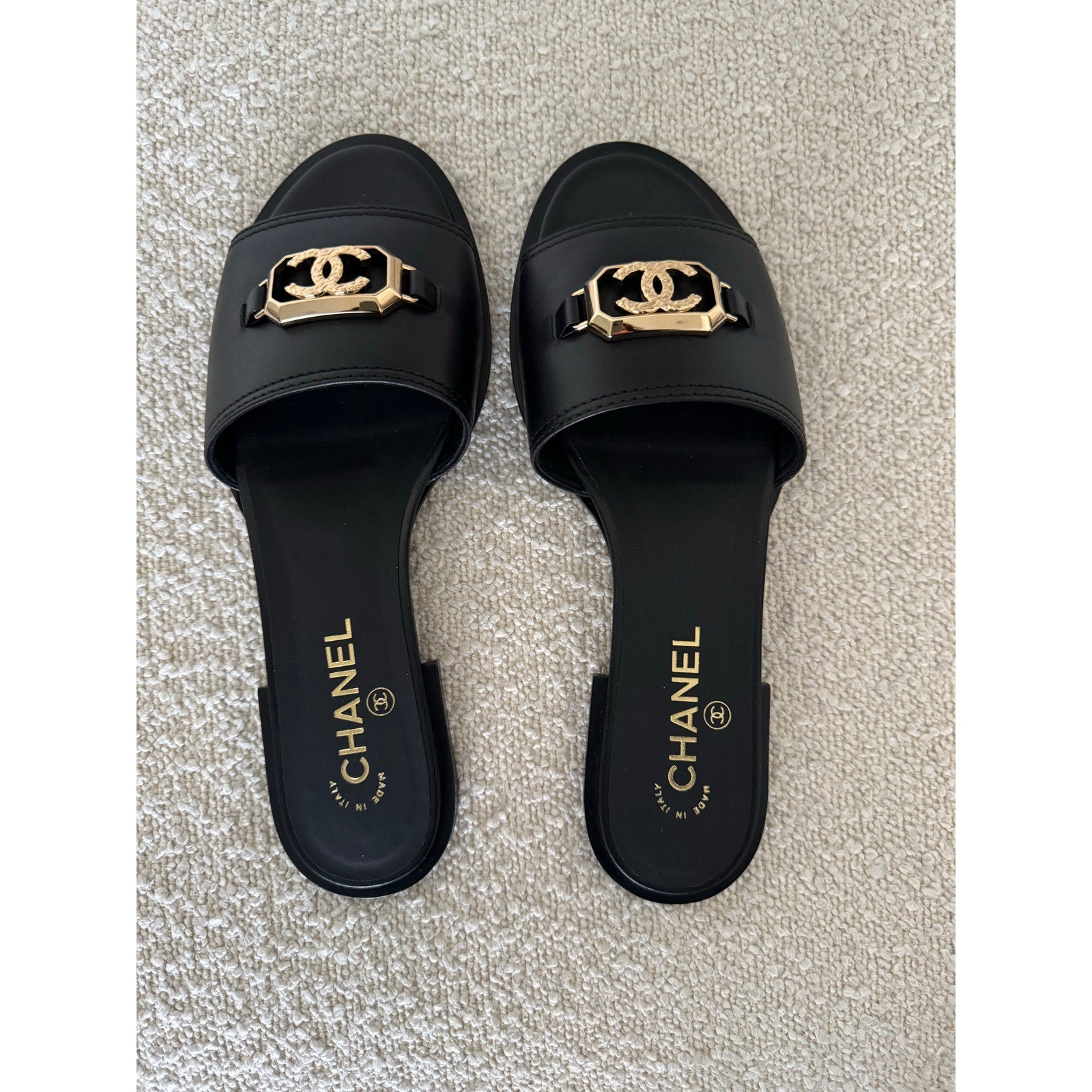 Chanel Black Leather Mules gold CC BNIB SIZE 39.5