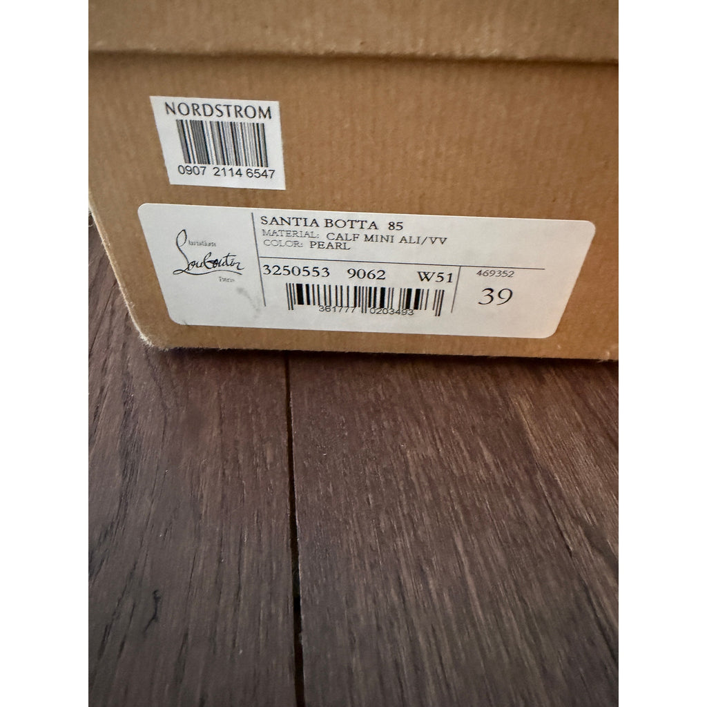 CHRISTIAN LOUBOUTIN 
Santia Knee High Boots - Pearl size 39 BNIB