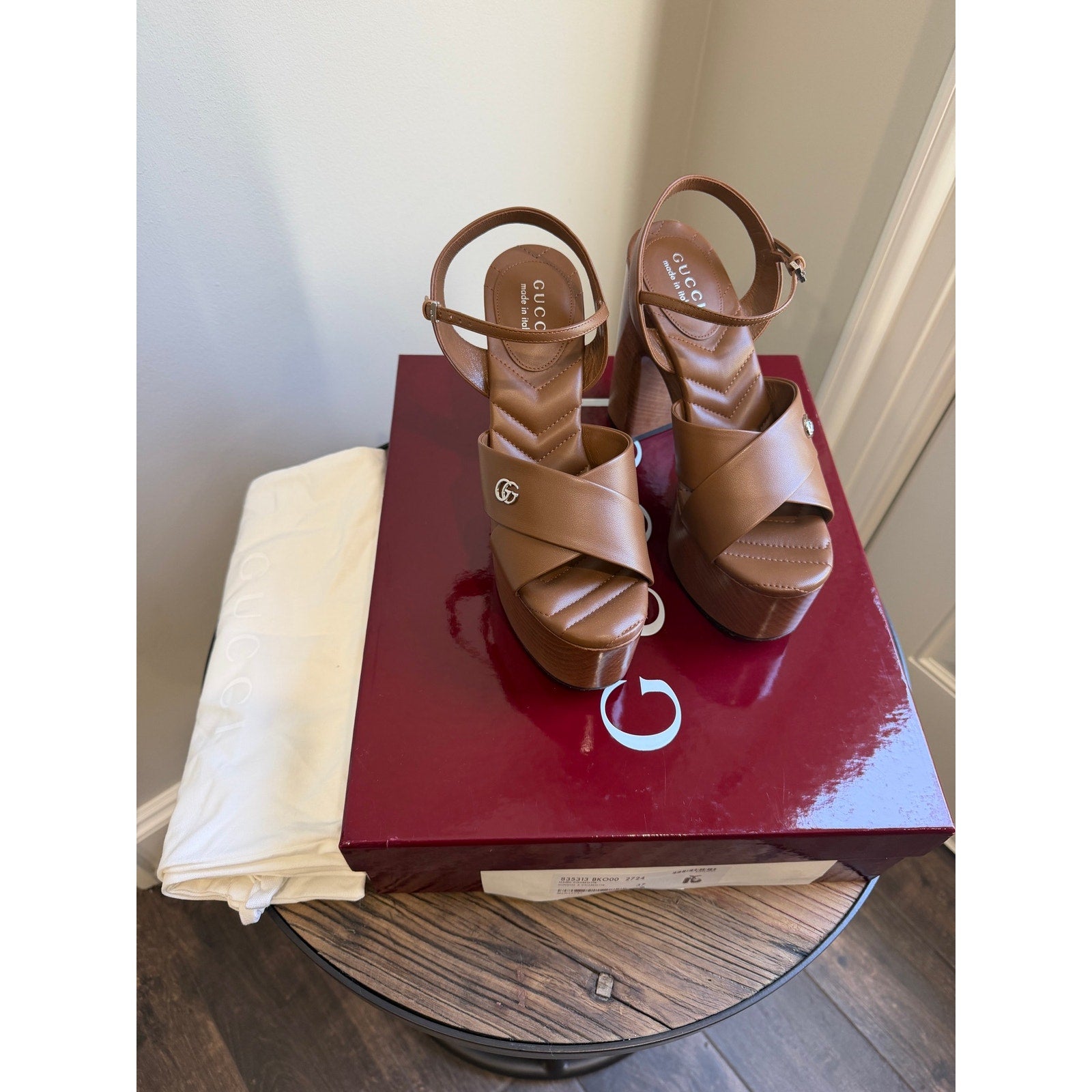 Gucci Platform Sandal Brown Leather Size 37 Brand New in Box