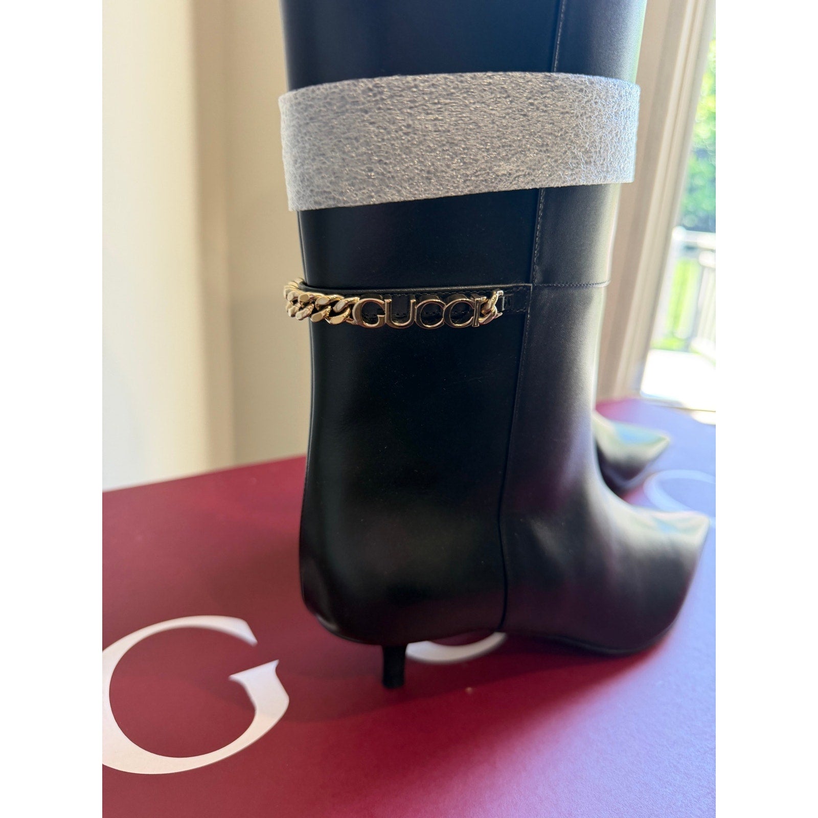 Gucci Signoria Leather Logo Chain Tall Boots 37.5 NWT
