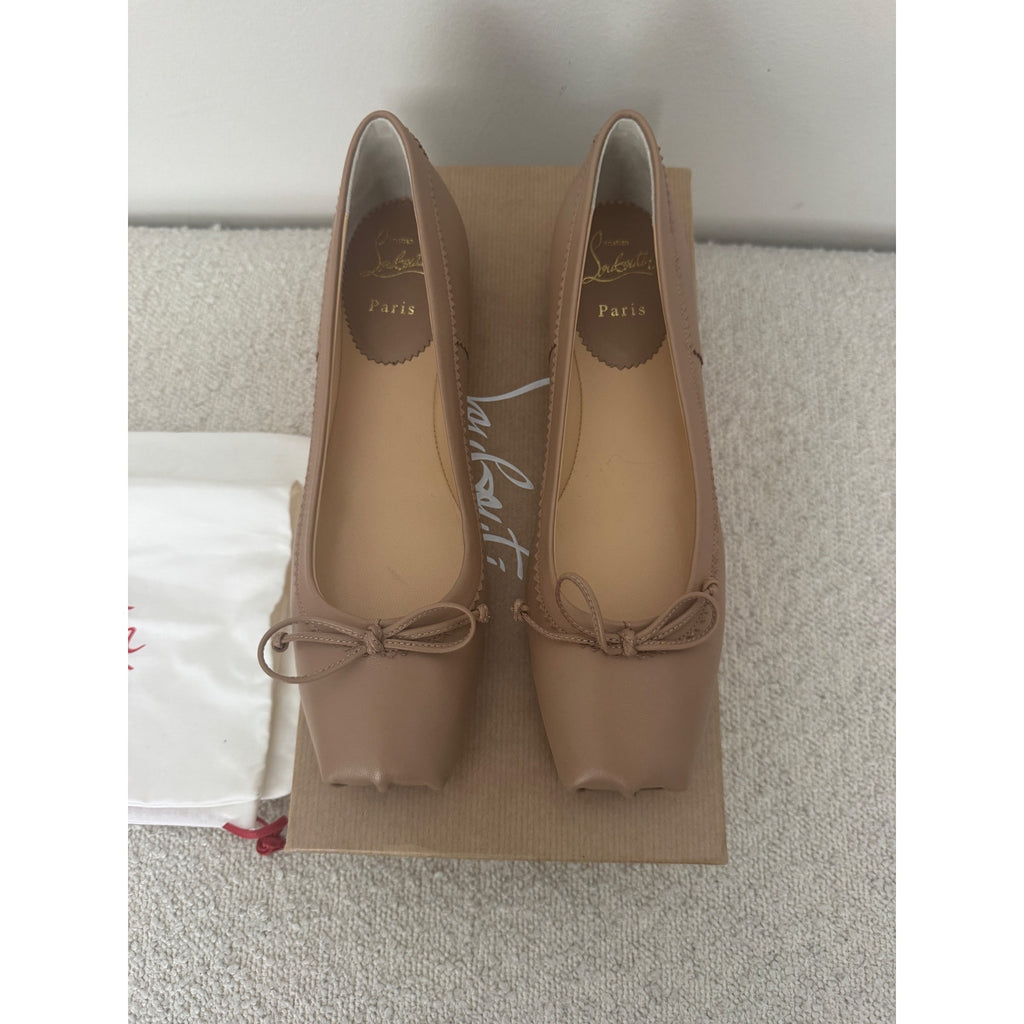 CHRISTIAN LOUBOUTIN
Mamadrague leather ballet flats 38.5 BNIB