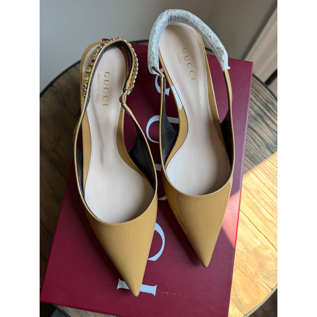 Gucci Signoria Patent Leather Slingback Pumps Beige Size 37 NIB