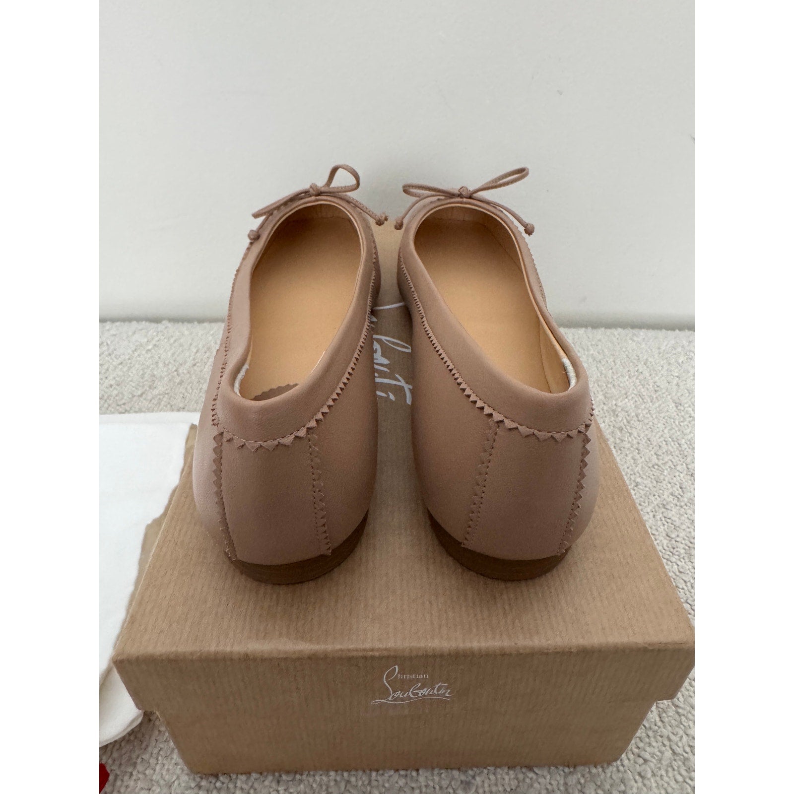 CHRISTIAN LOUBOUTIN
Mamadrague leather ballet flats 38.5 BNIB