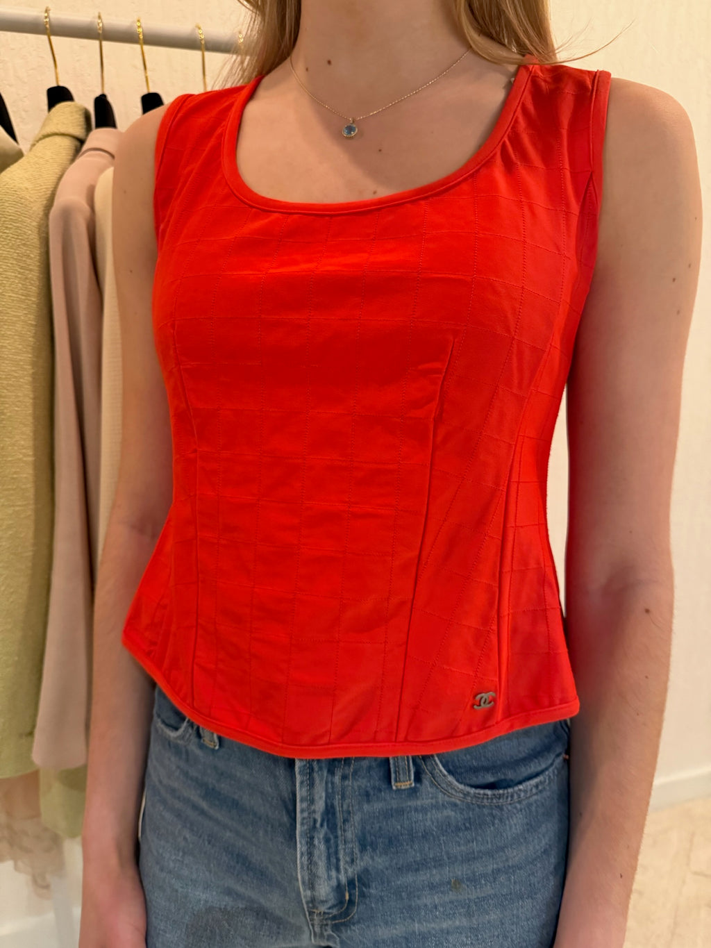 Chanel 2000 CC Logo Red Zipper Top FR36