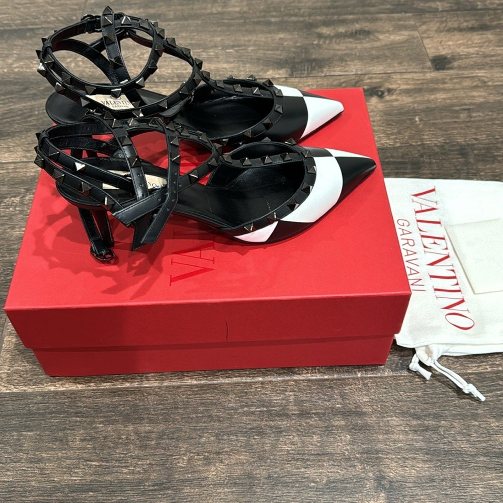 VALENTINO GARAVANI Rockstud 65 checked leather pumps BNIB 40