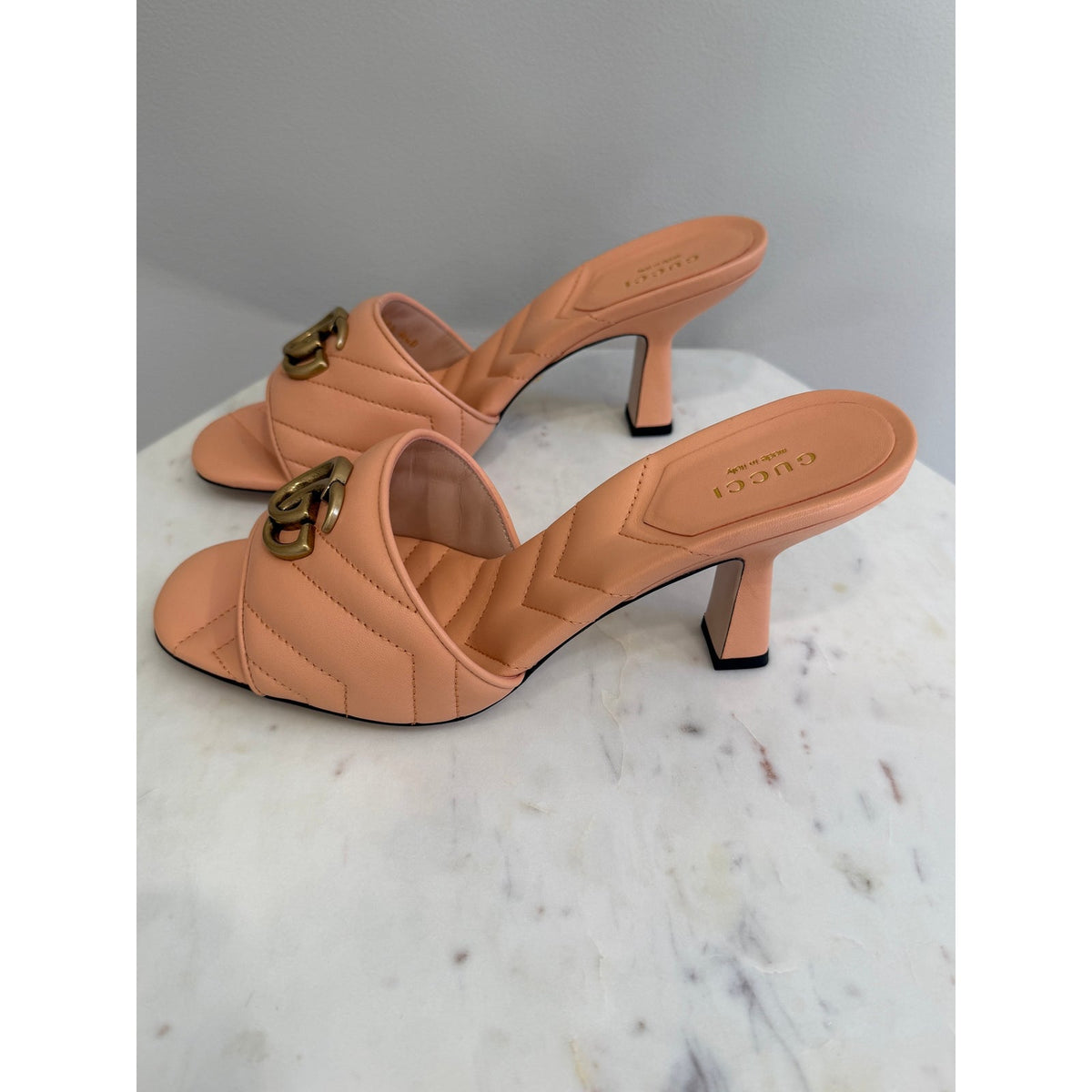 Gucci GG Marmont Matelassé Pink Leather Mule Sandals Size 38.5 New in Box