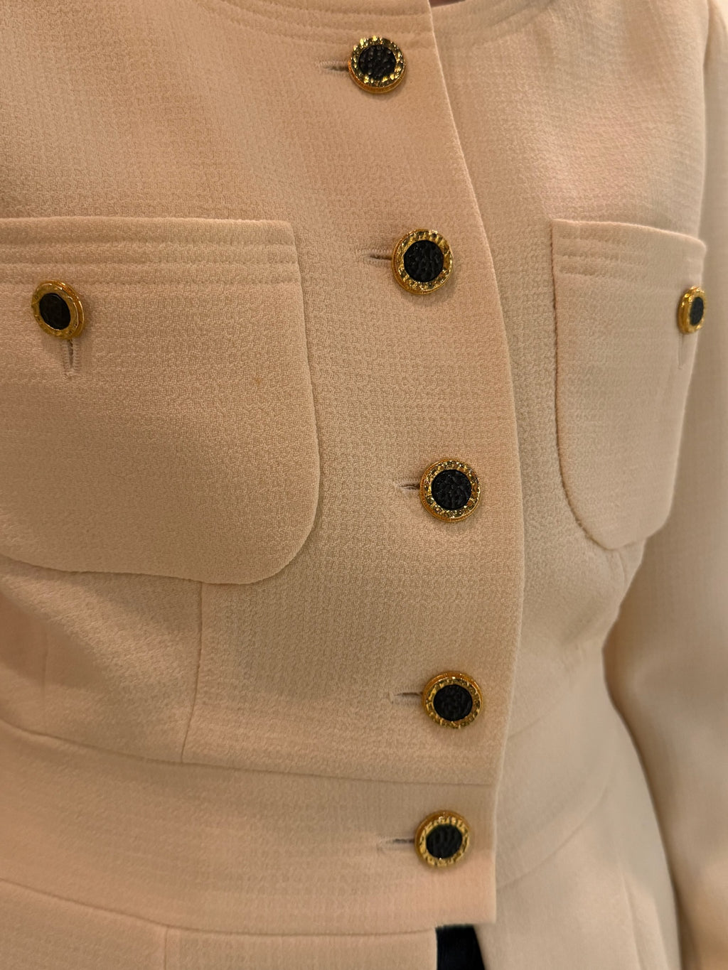 Chanel Beige Blazer Blk Buttons 1989