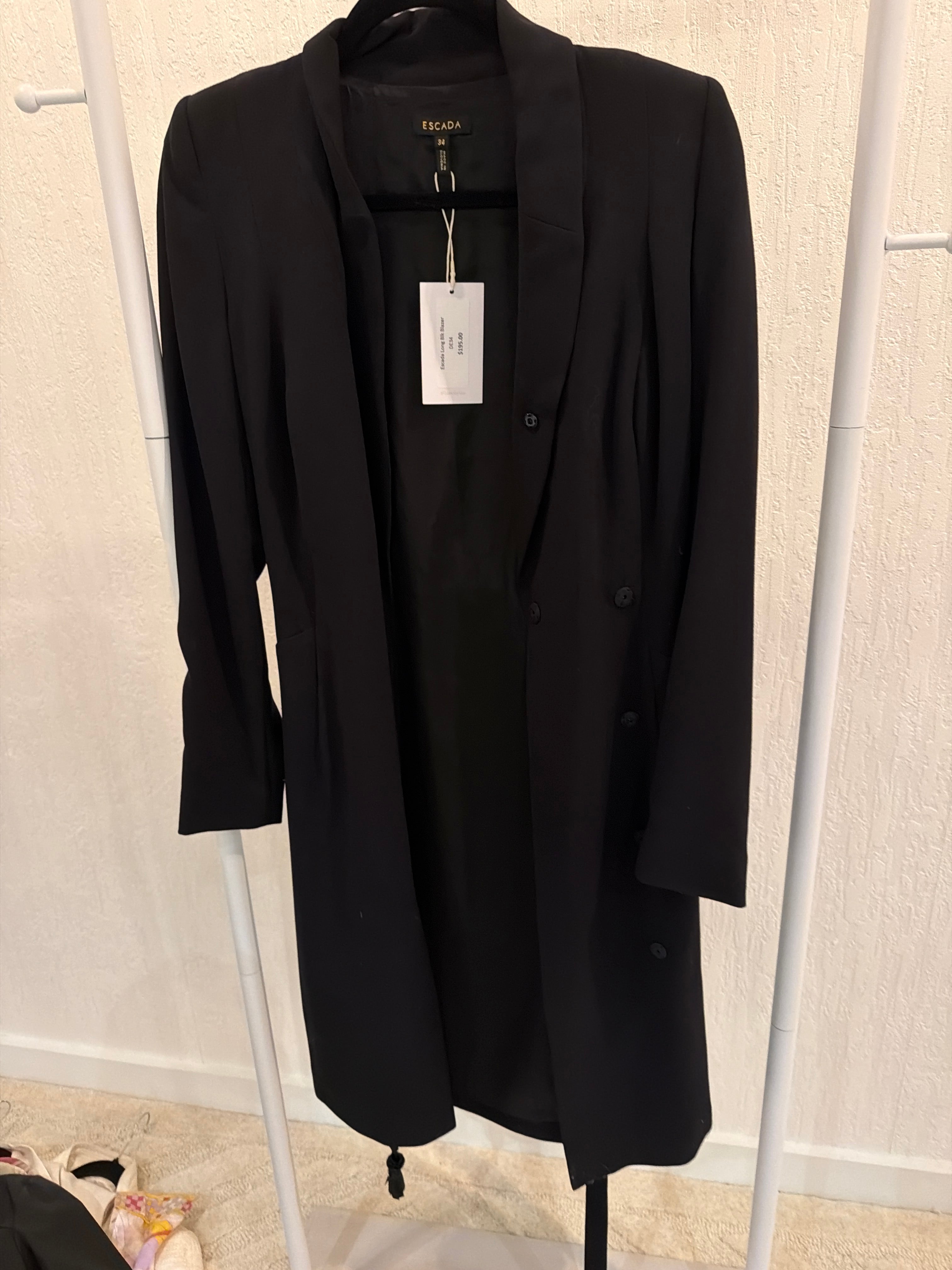 Escada Long Blk Blazer