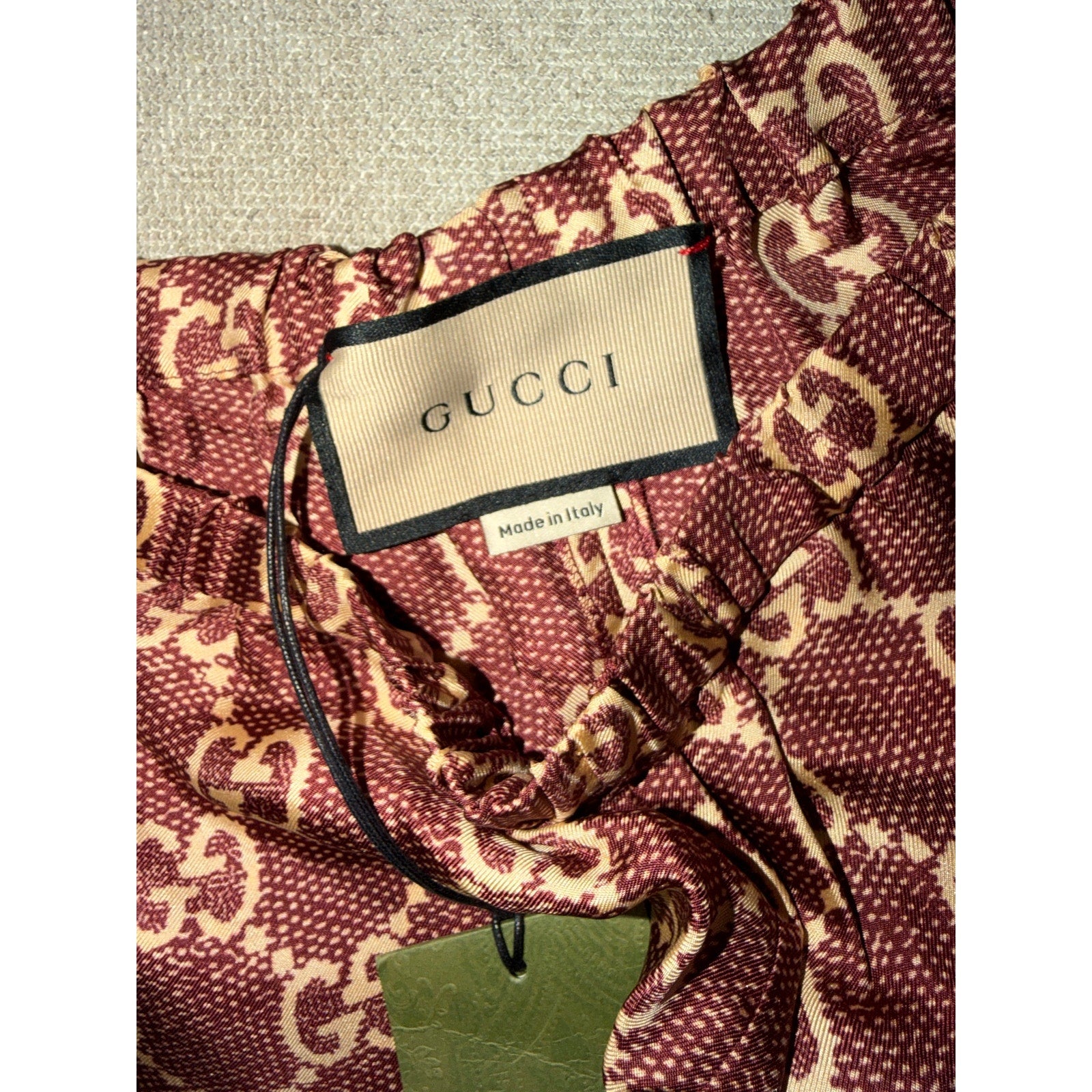 Gucci GG Logo Print Silk Twill Track Shorts Burgundy Cream Size XS NWT $1,400