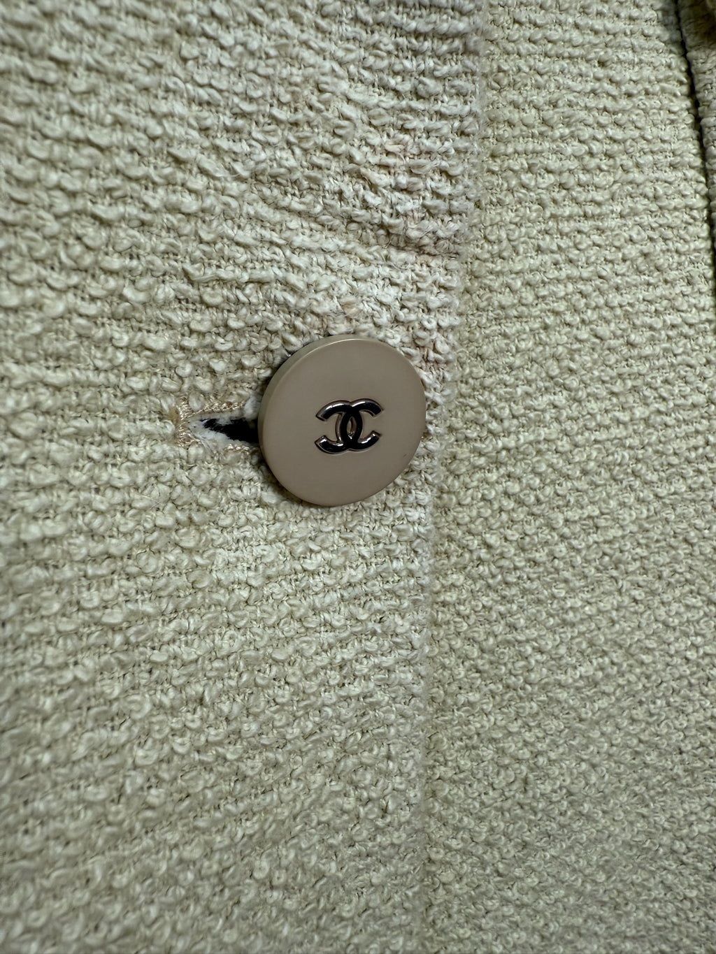 Chanel 1998 Light Green CC Button Blazer