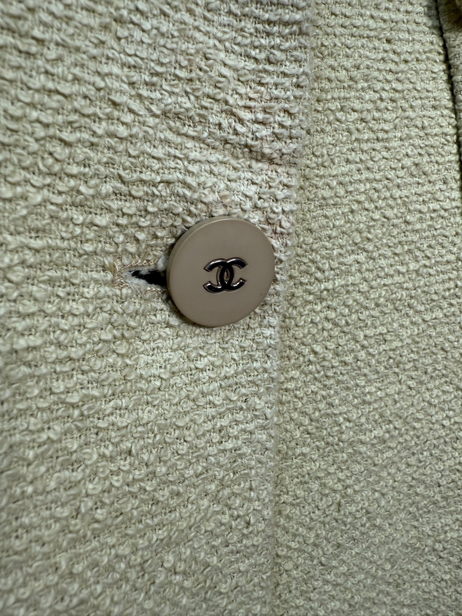 Chanel 1998 Light Green CC Button Blazer