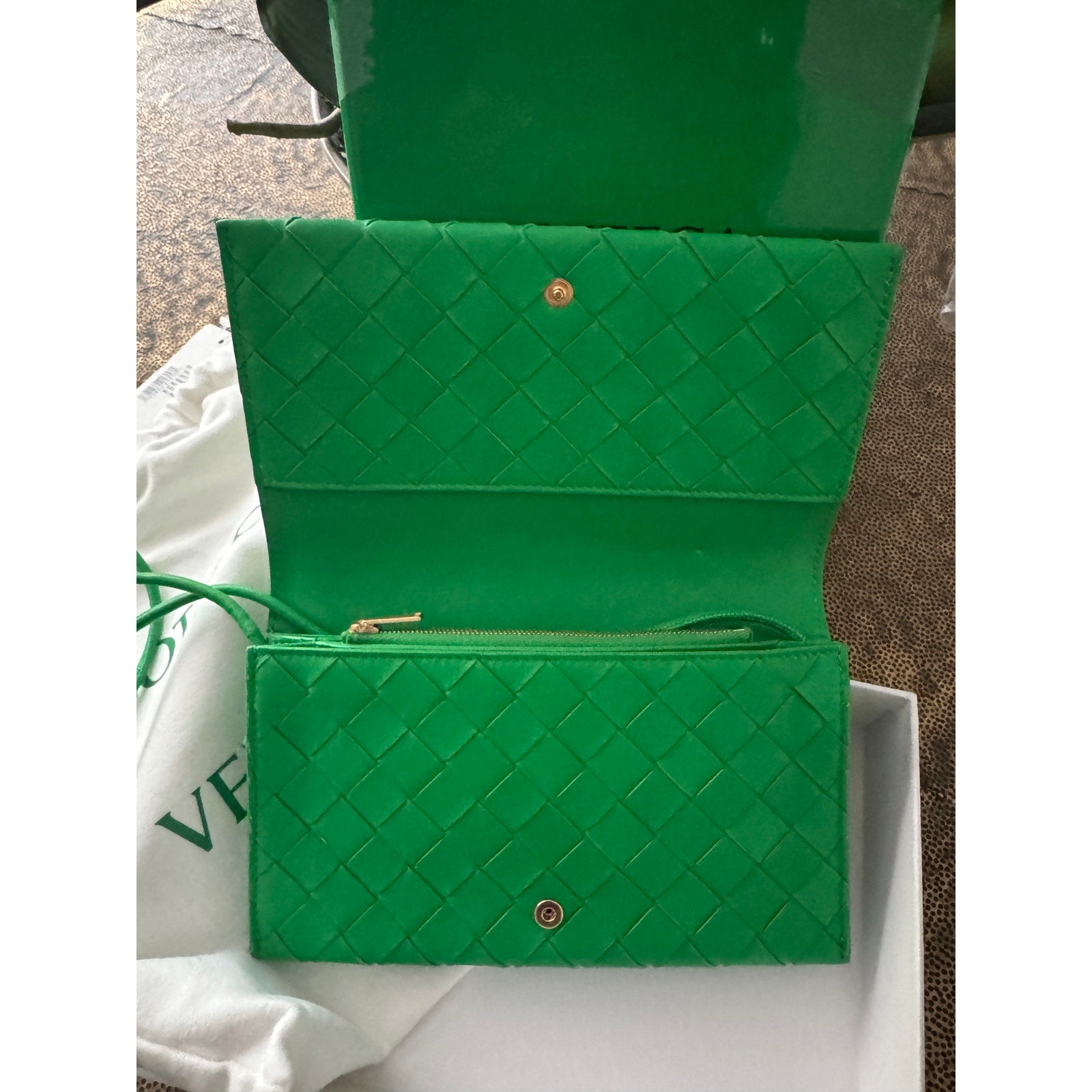 Bottega Veneta Wallet on Strap Parakeet Green & Gold Lambskin Crossbody Bag NWT