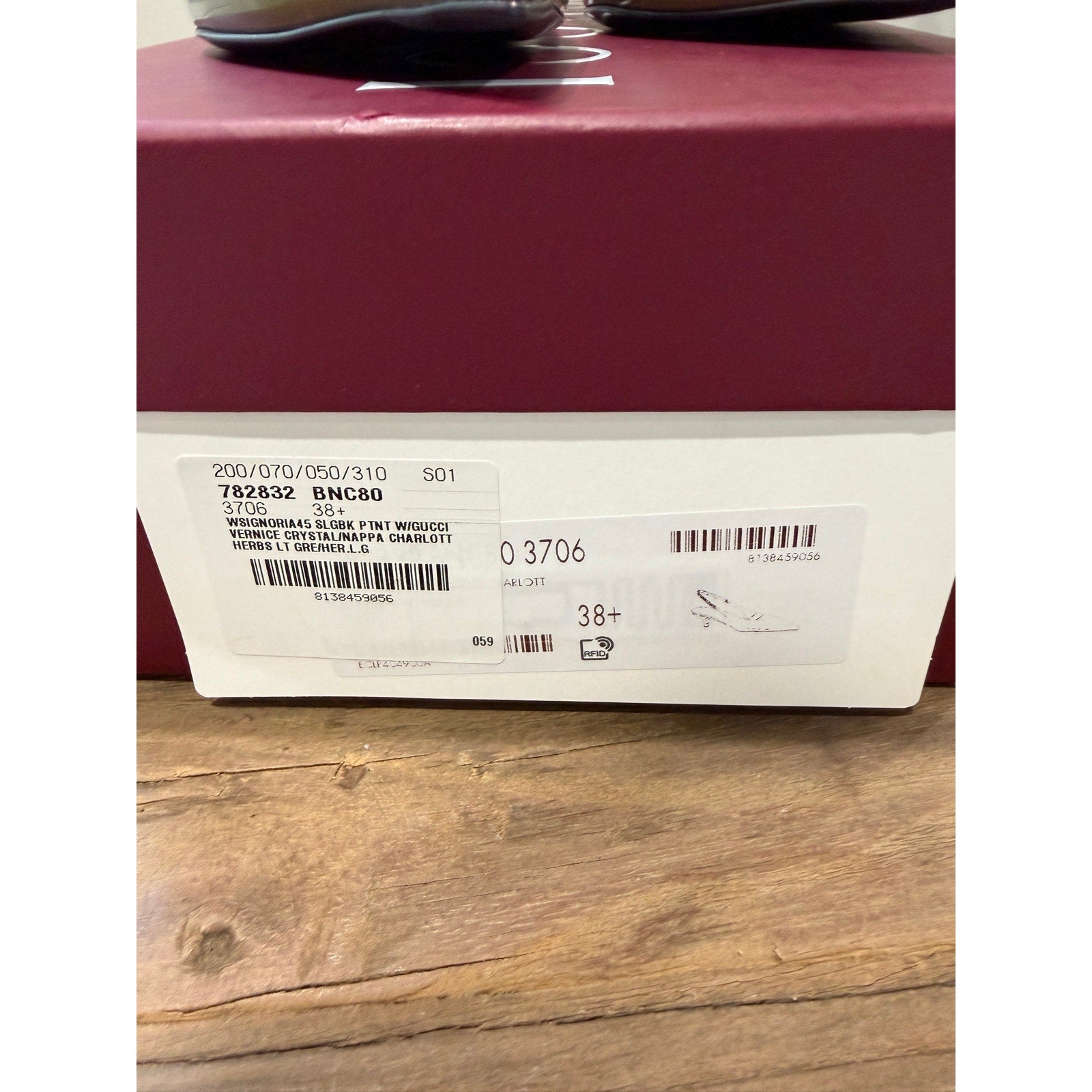 Gucci Signoria Green Patent slingback pump 38.5