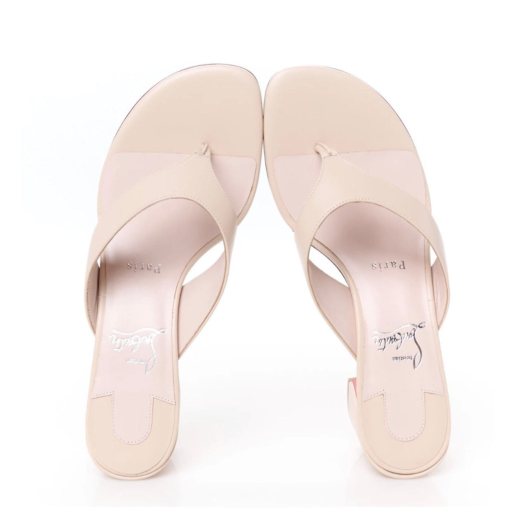 CHRISTIAN LOUBOUTIN
Nappa Janetonga 55 Thong Sandals 37 Leche
