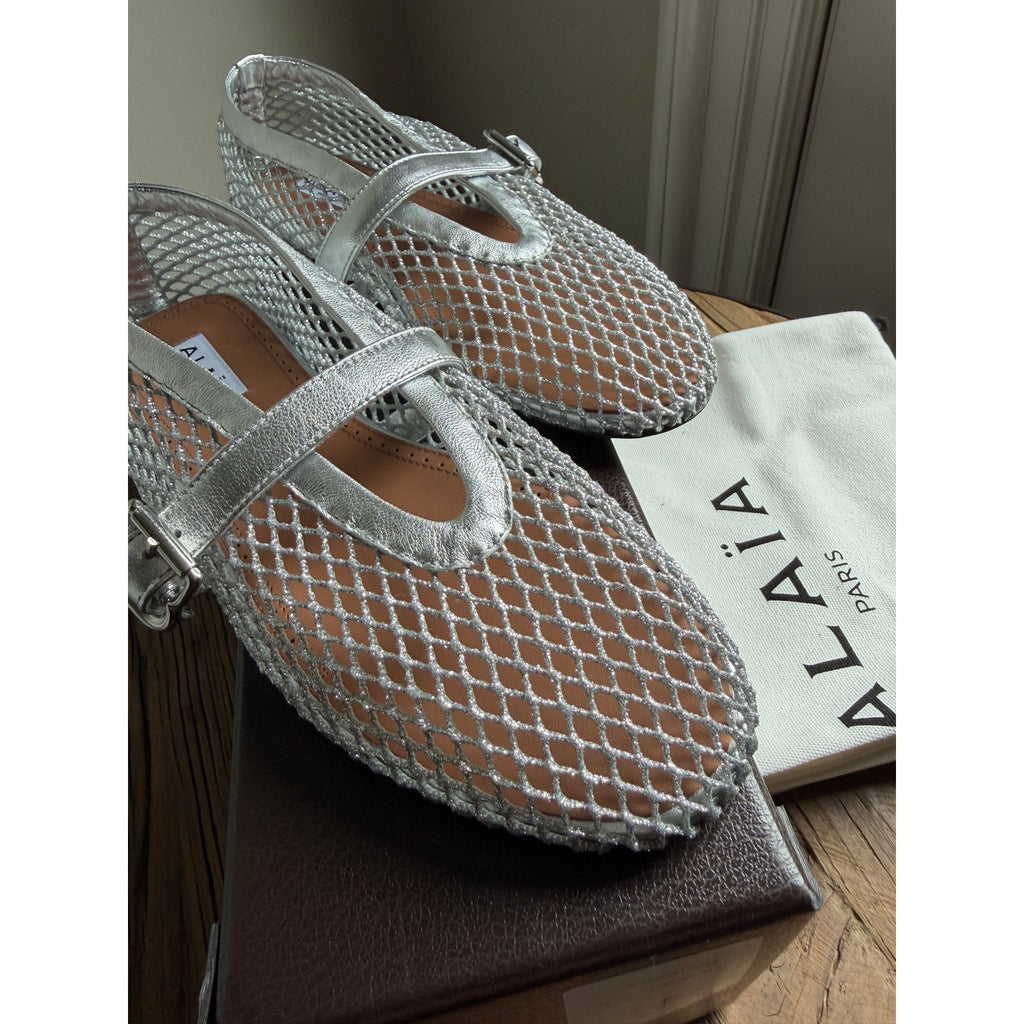 Alaia Metallic Fishnet Mary Jane Flats Silver Argent Size 37 Brand New in Box