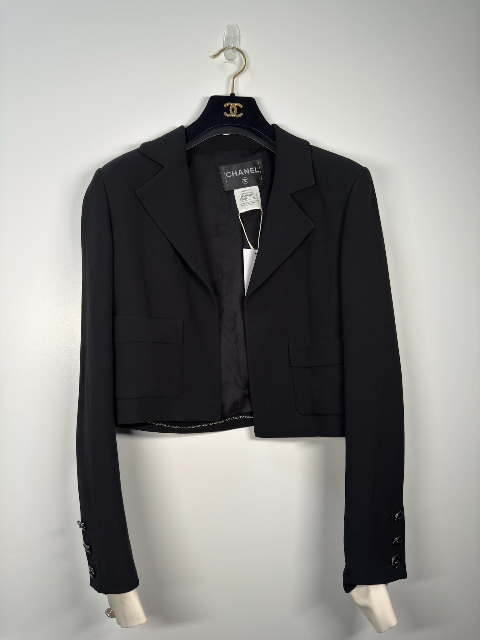 Chanel 2015 Silk Black Runway Blazer with Removable White Sleeves | FR40