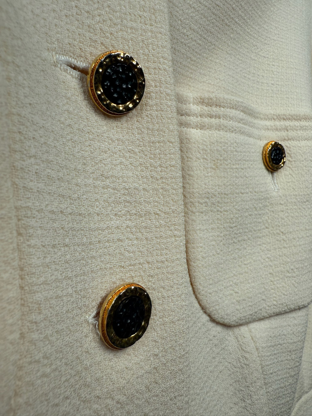 Chanel Beige Blazer Blk Buttons 1989