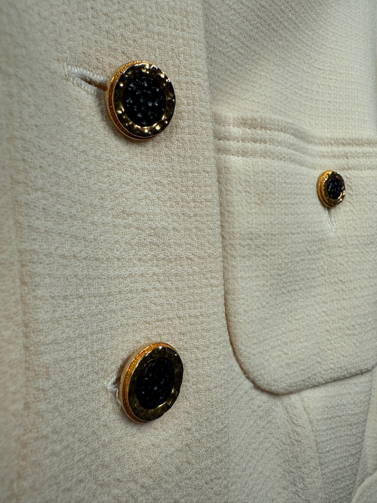 Chanel Beige Blazer Blk Buttons 1989