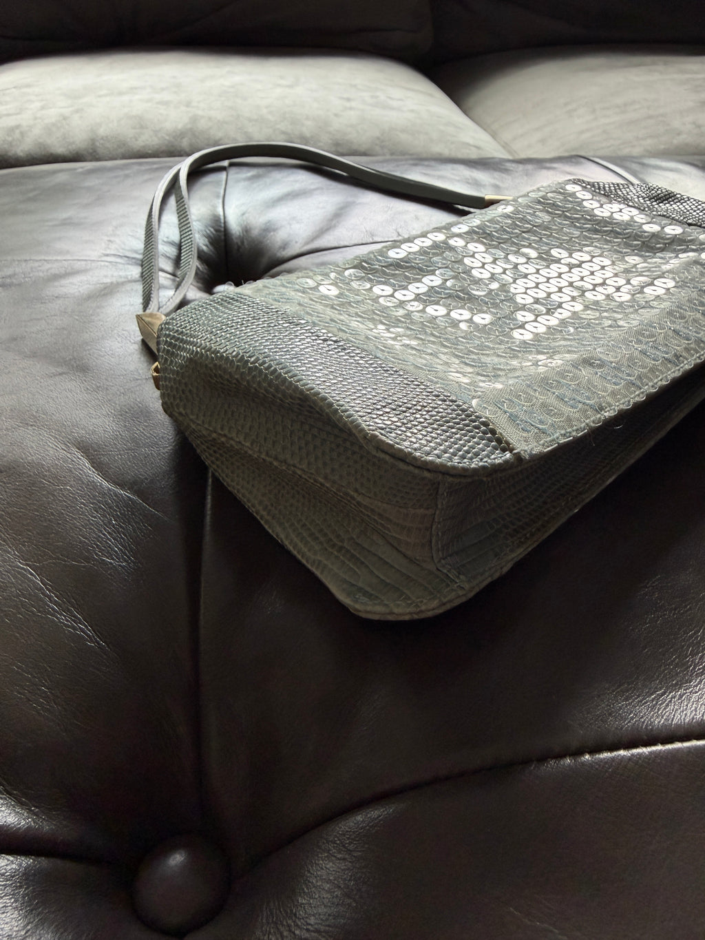 Bottega Veneta Blue Leather Shoulder Bag | Gold Tone Hardware