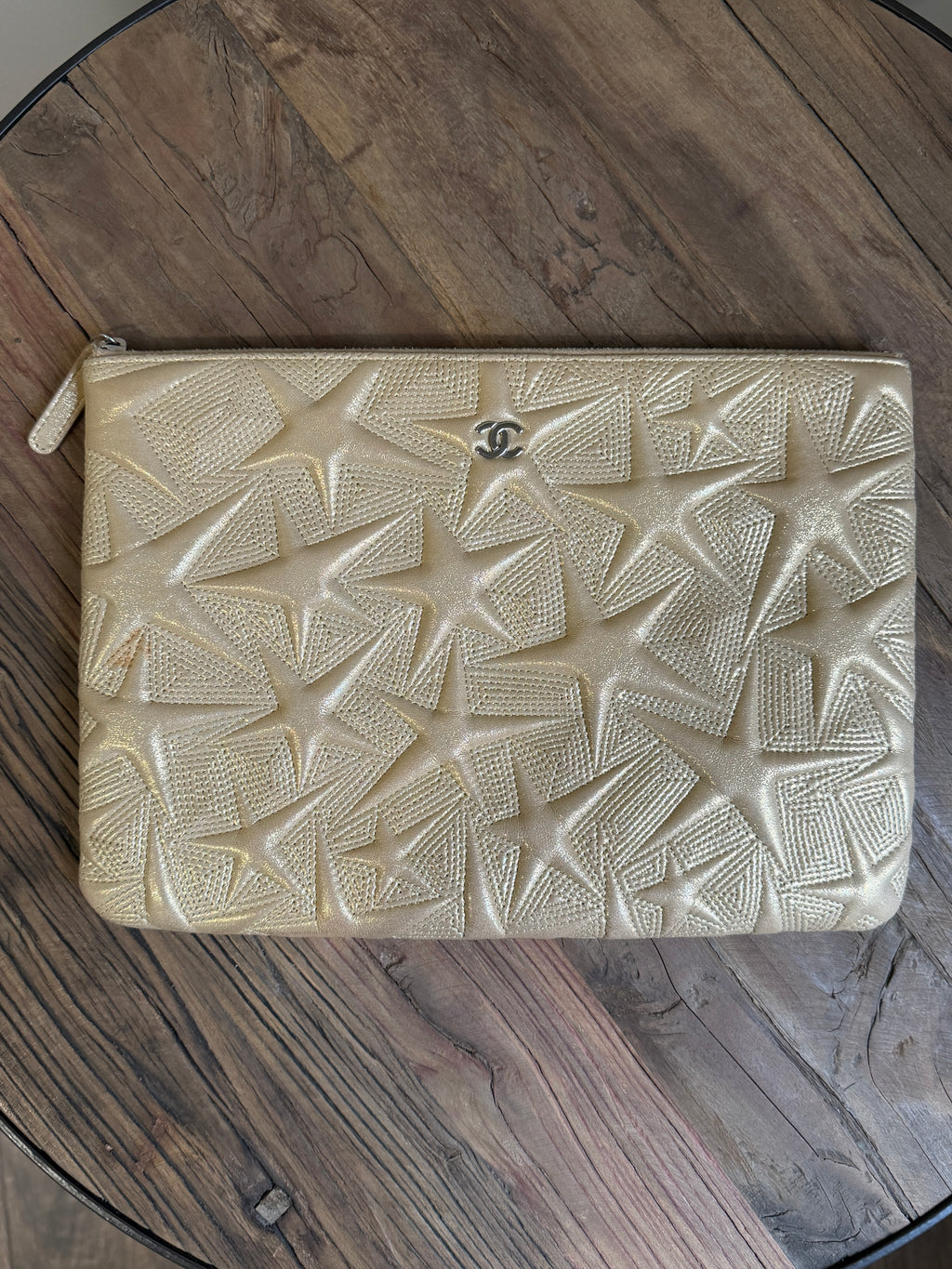 Chanel Medium Star O-Case Gold Metallic Leather Clutch Pouch 2017–2018