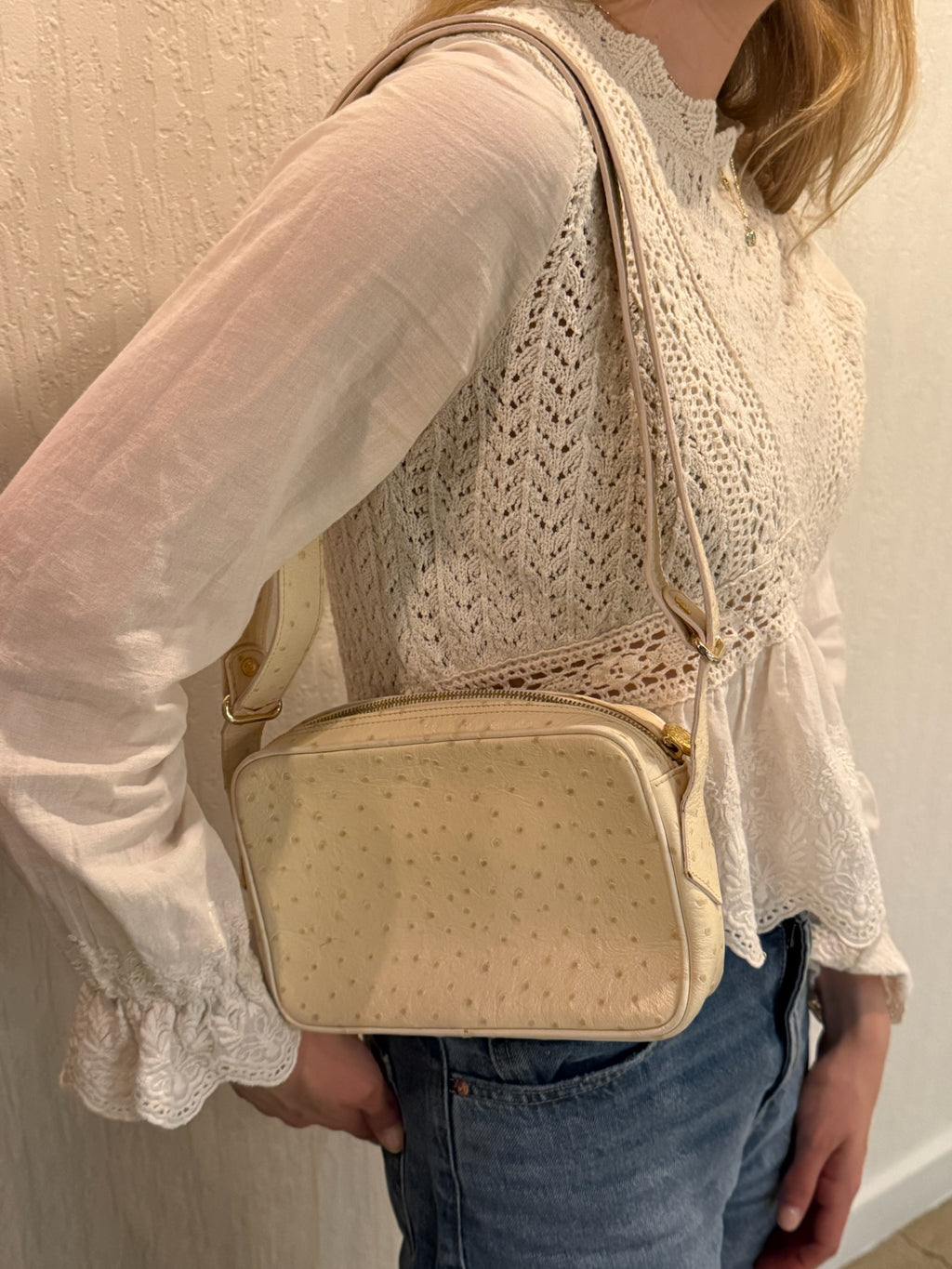 Fendi Fendi
Ostrich Crossbody Bag Vintage