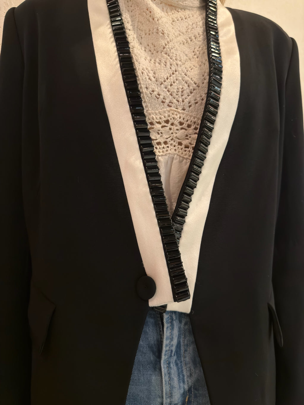 Escada Black & White Beaded Tuxedo Blazer Jacket DE 36