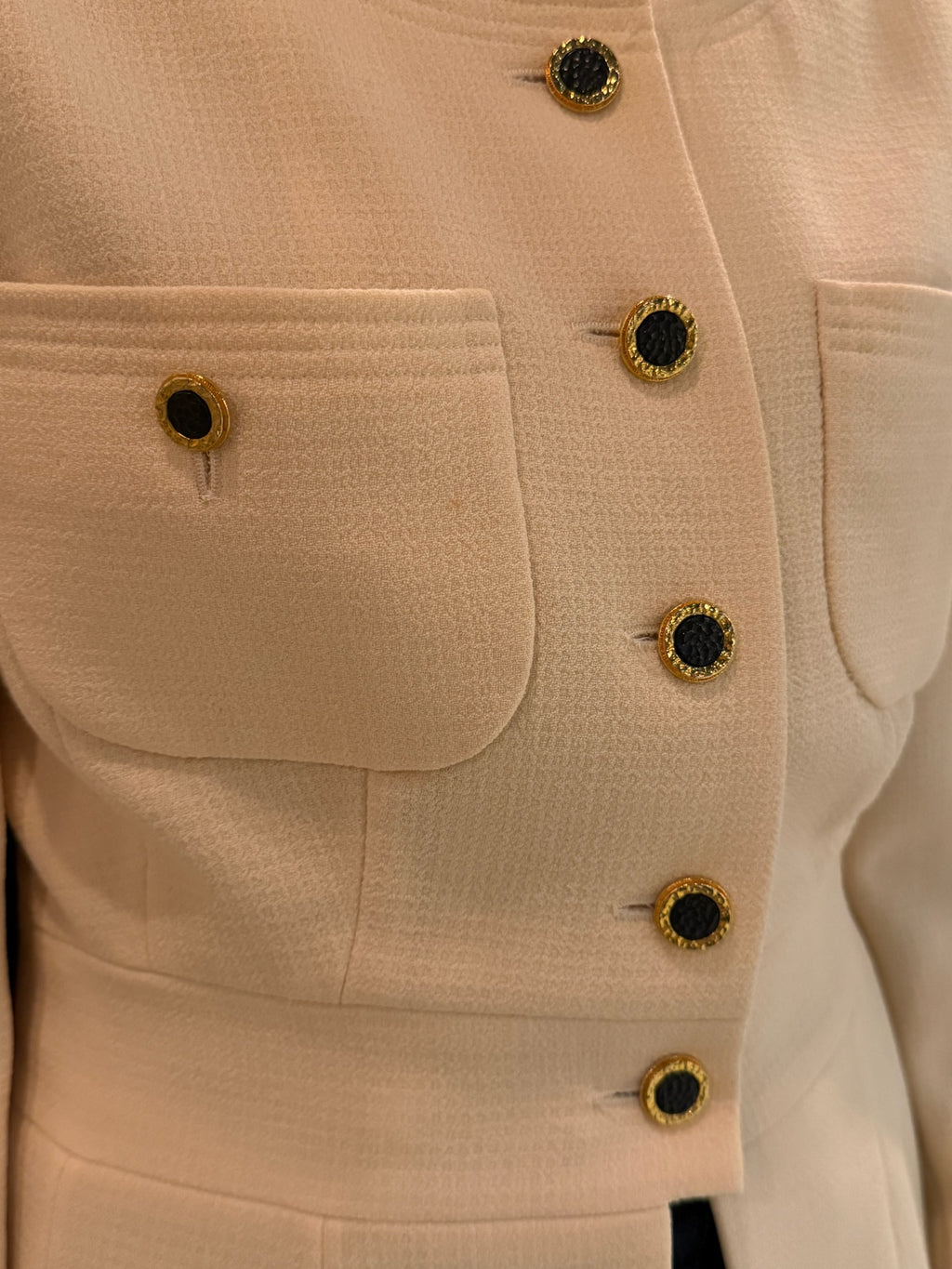 Chanel Beige Blazer Blk Buttons 1989
