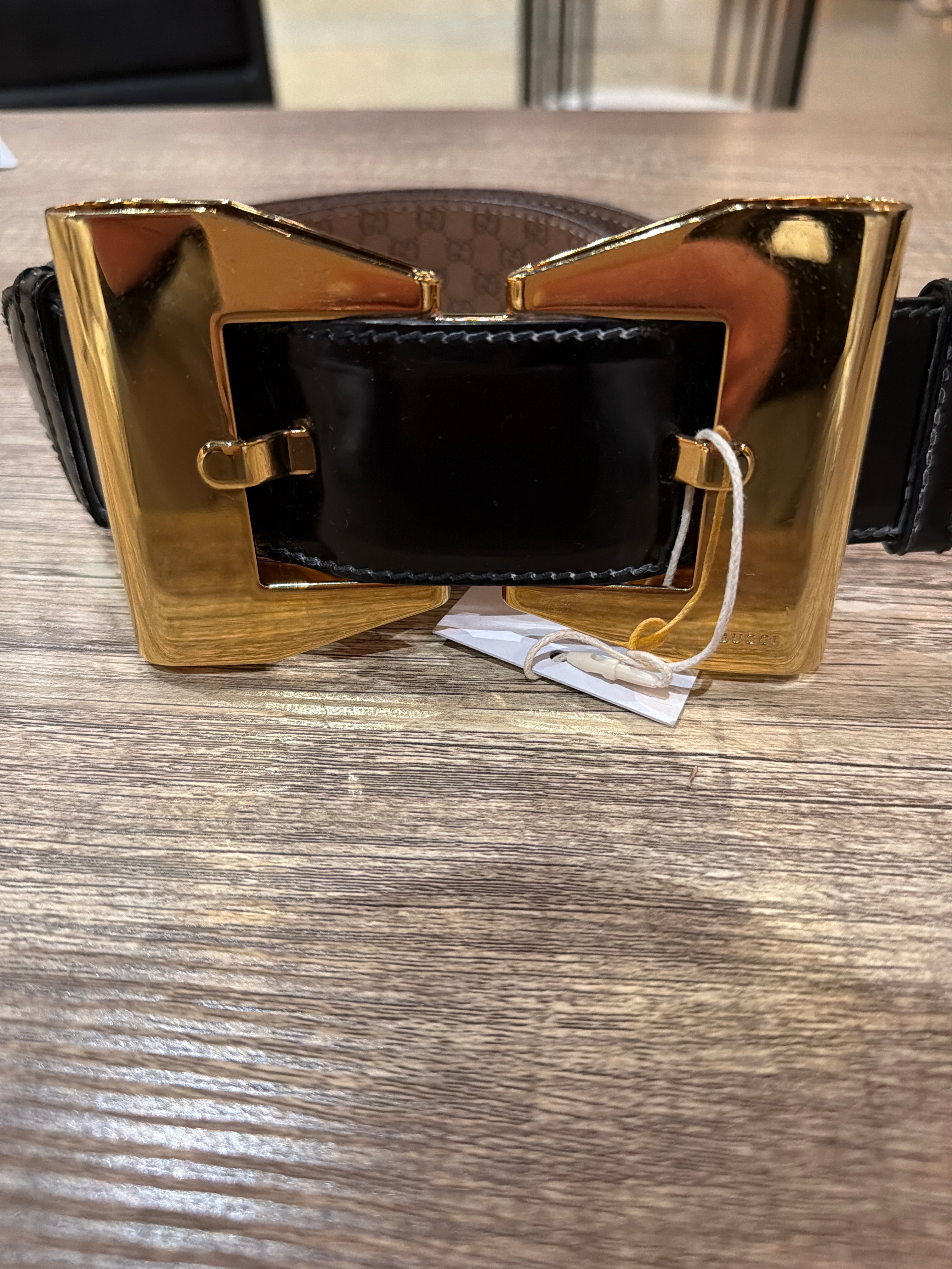 Gucci Gold Bow Belt