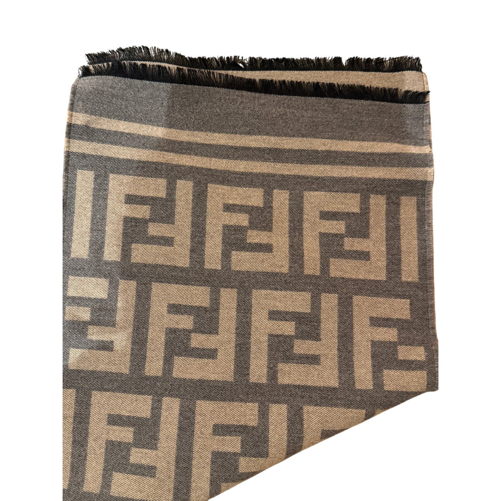 FENDI Gray & Sand Wool Silk FF Motif Scarf NWT Fringe Wrap 180x35cm (71x14in)