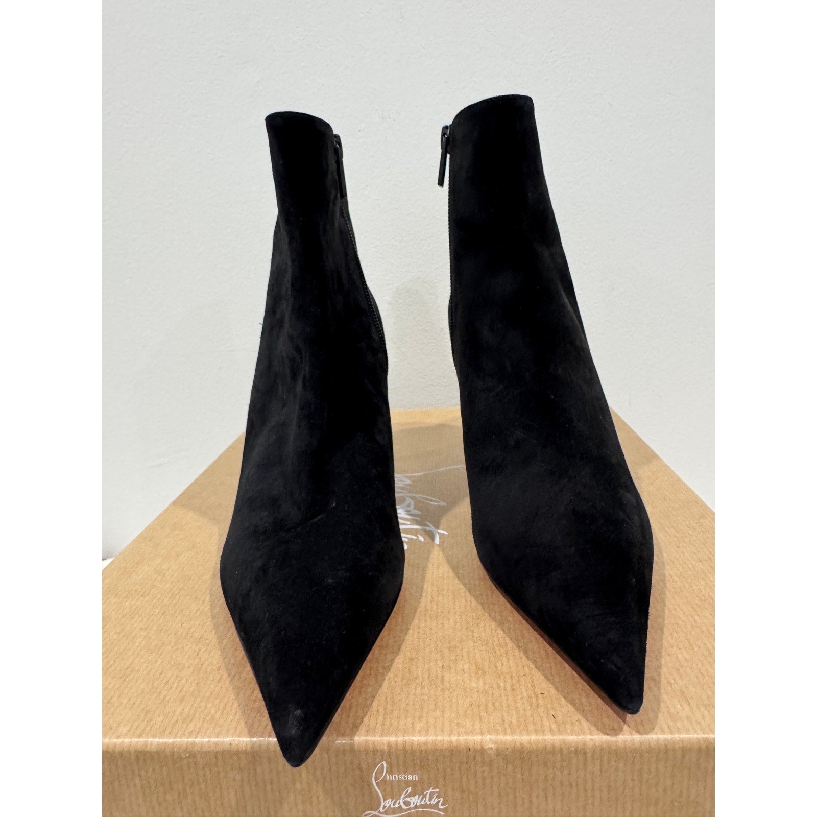 CHRISTIAN LOUBOUTIN So Apostropha Booty 80 Suede Black Ankle Boots 37 BNIB