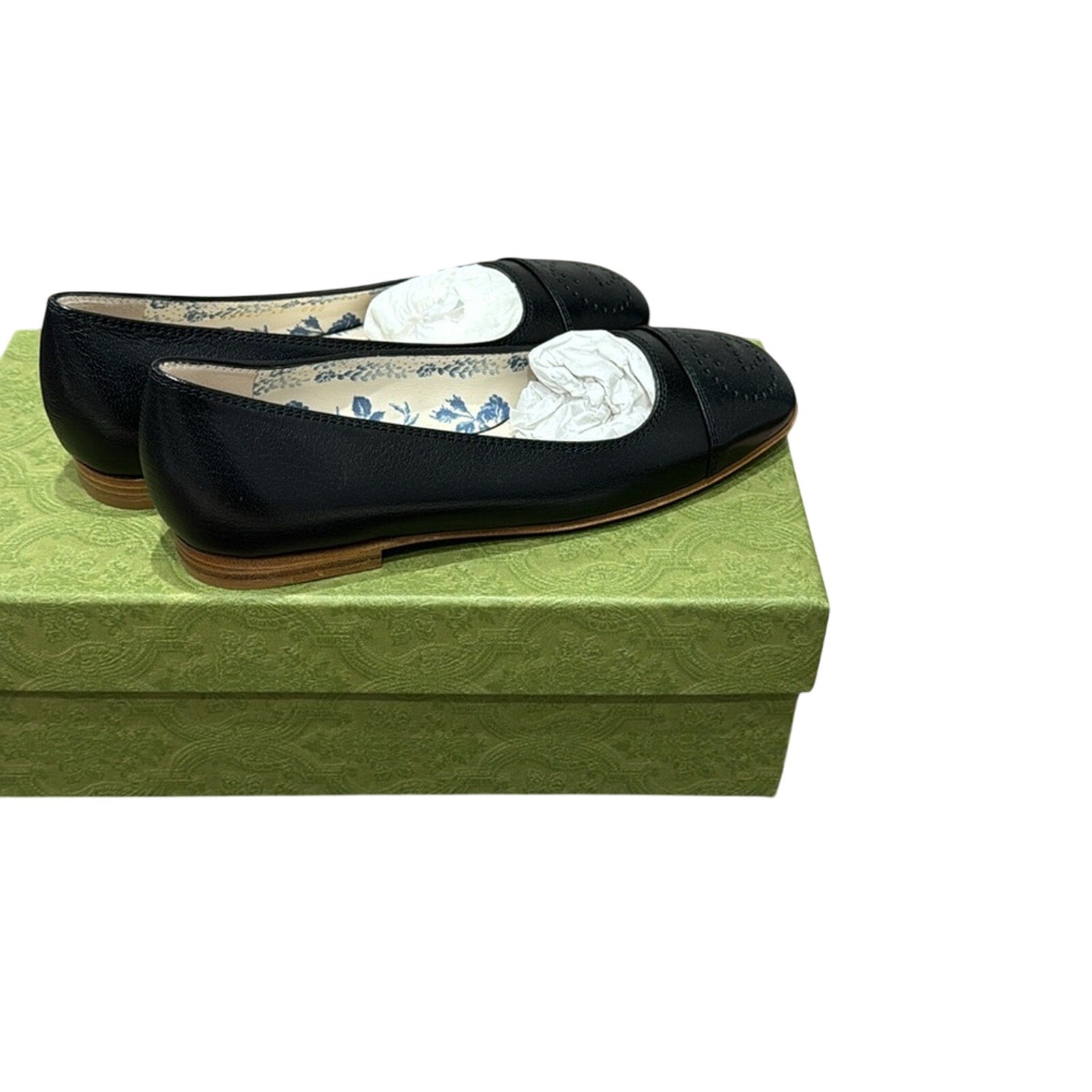 Gucci Hills Logo Ballet Interlocking G Flat (Women) BNIB 35