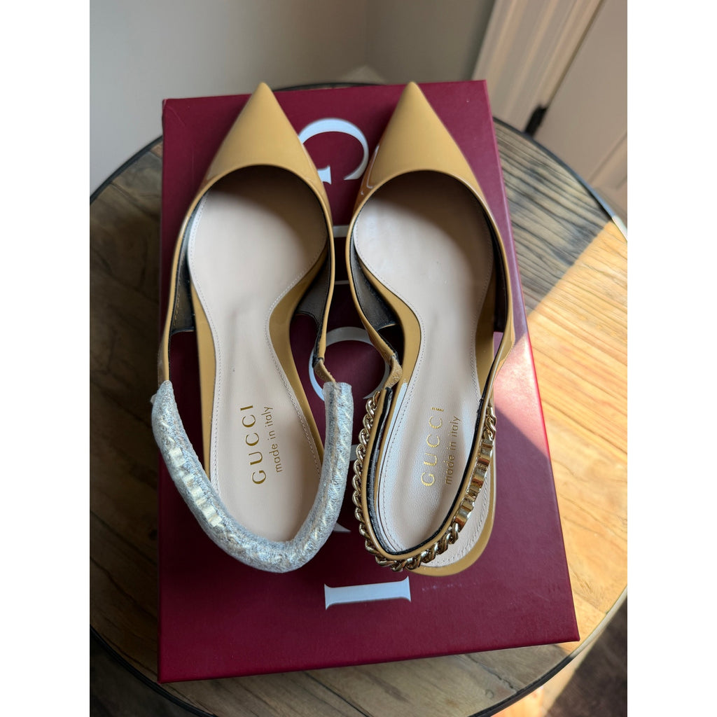 Gucci Signoria Patent Leather Slingback Pumps Beige Size 37 NIB