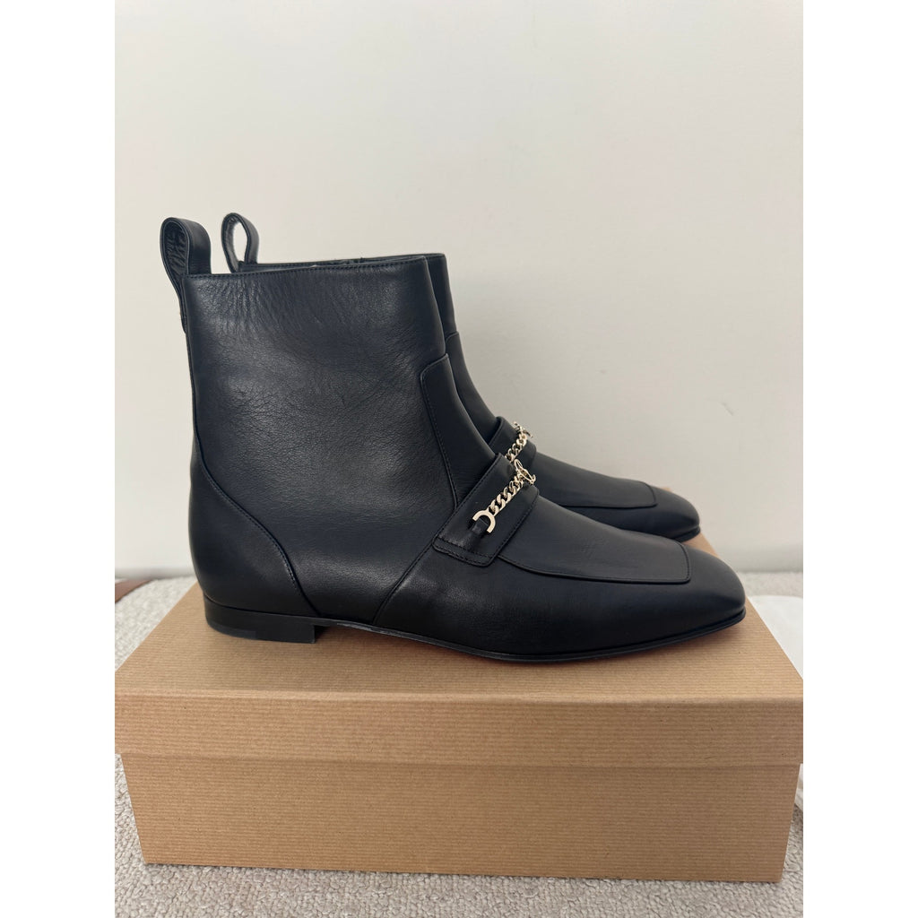 CHRISTIAN LOUBOUTIN 
Chain Detail Apron Toe Bootie 40 BNIB